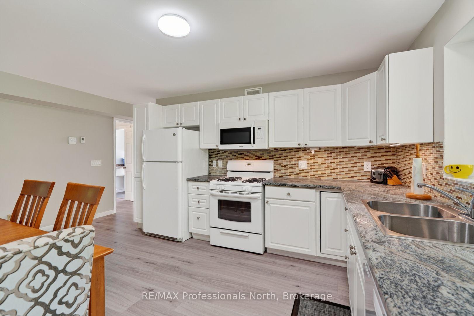 Photo 46 of 38 Goodwin Drive, Huntsville — HOMEH