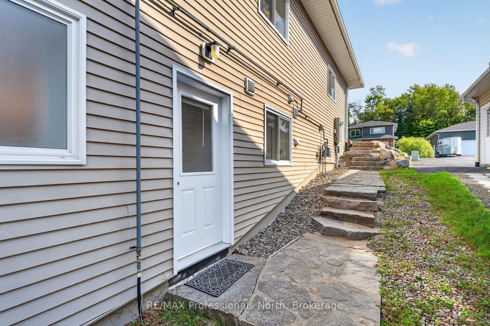 Photo 50 of 38 Goodwin Drive, Huntsville — HOMEH
