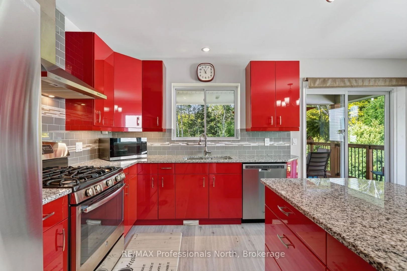 Photo 17 of 38 Goodwin Drive, Huntsville — HOMEH