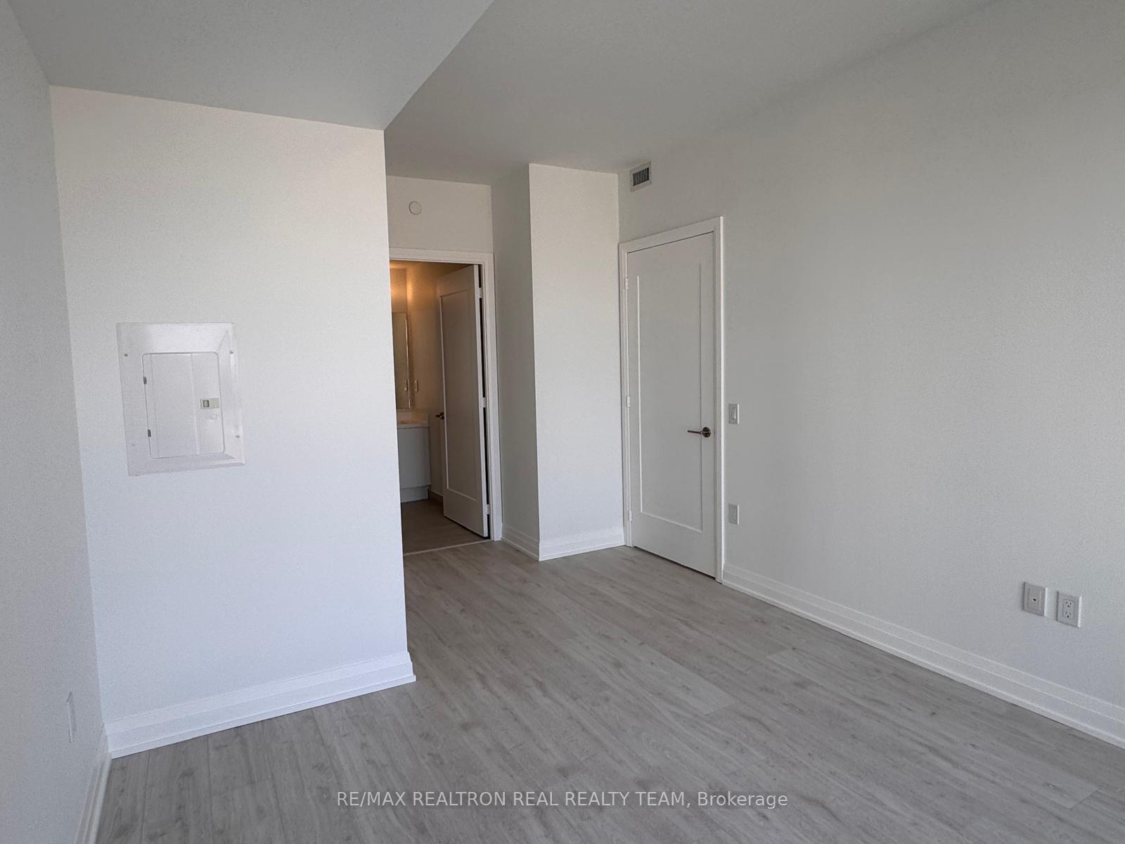 Photo 16 of Unit 523, 412 Silver Maple Road, Oakville, Joshua Meadows — HOMEH