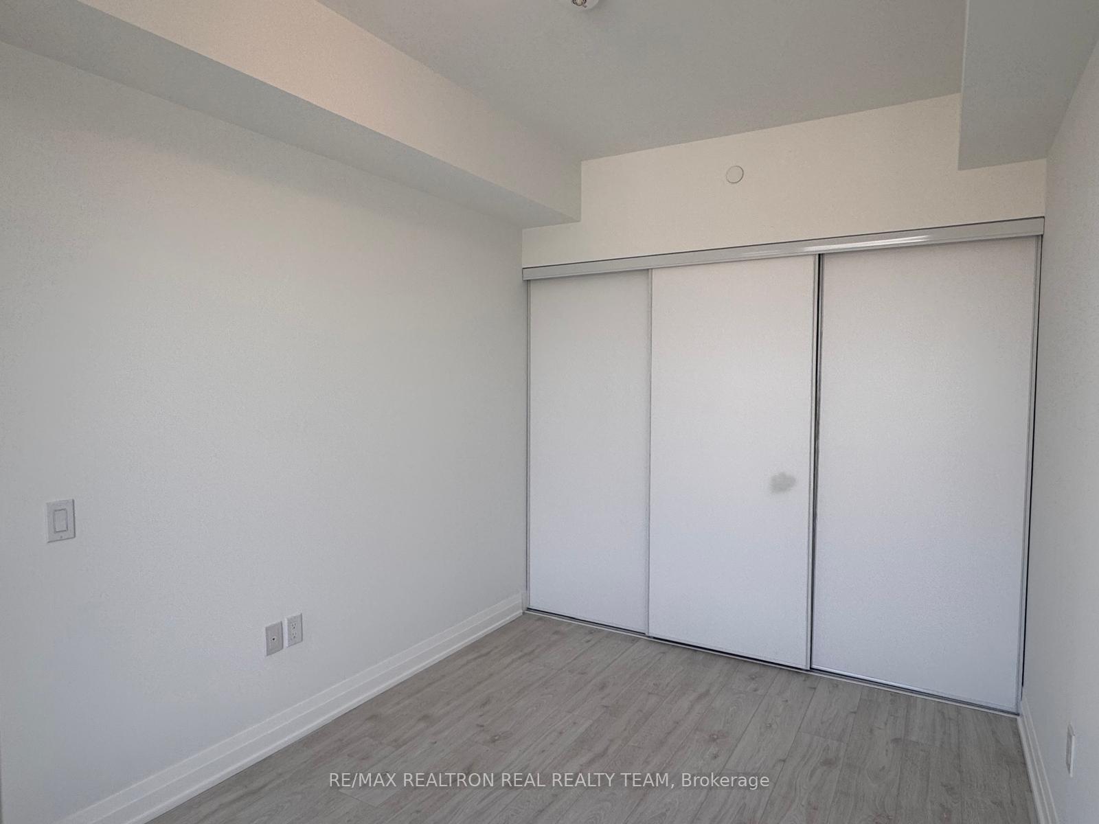 Photo 17 of Unit 523, 412 Silver Maple Road, Oakville, Joshua Meadows — HOMEH