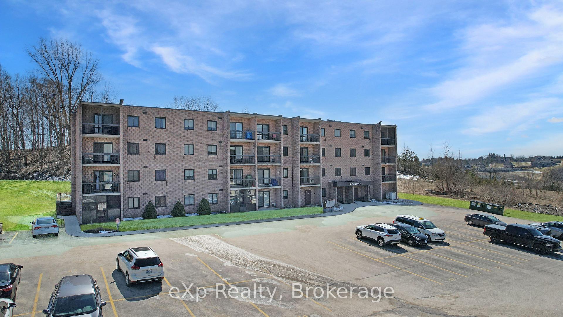 Photo of Unit 402, 5 Valleyside Drive