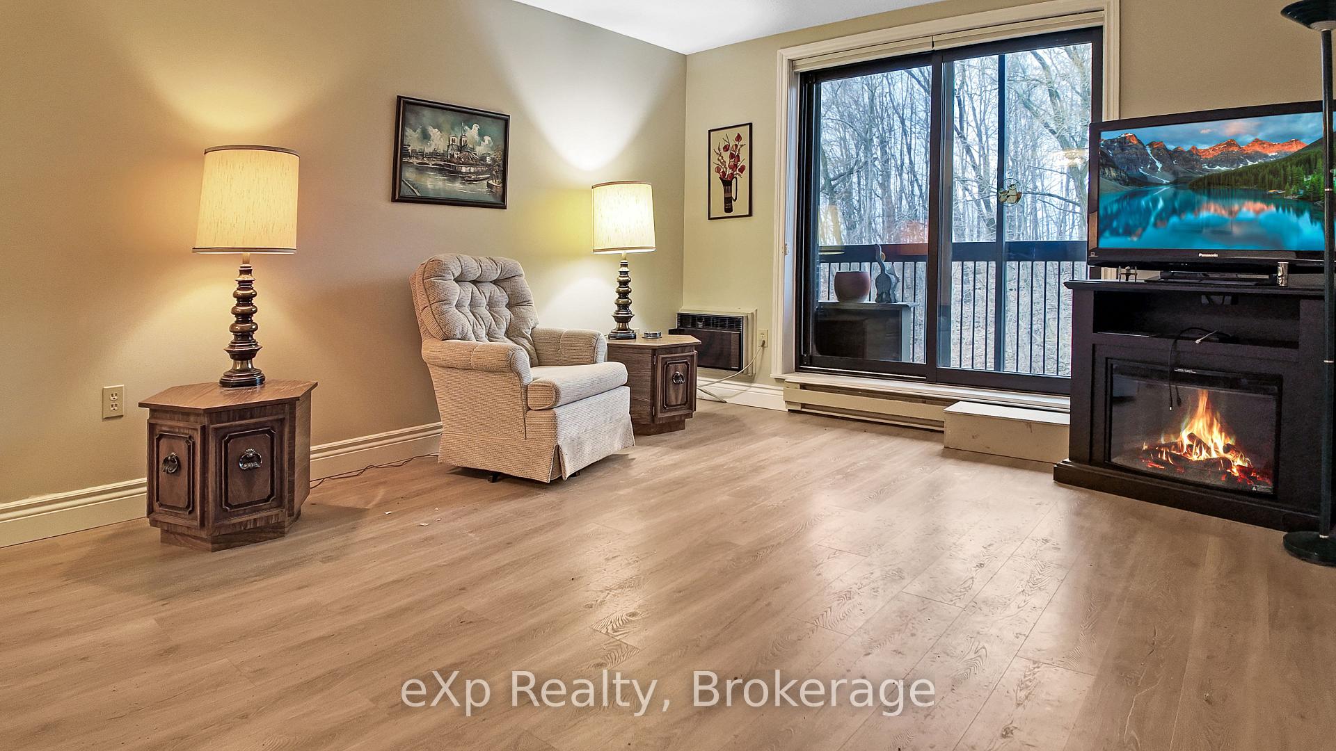 Photo 7 of Unit 402, 5 Valleyside Drive, Brockton — HOMEH