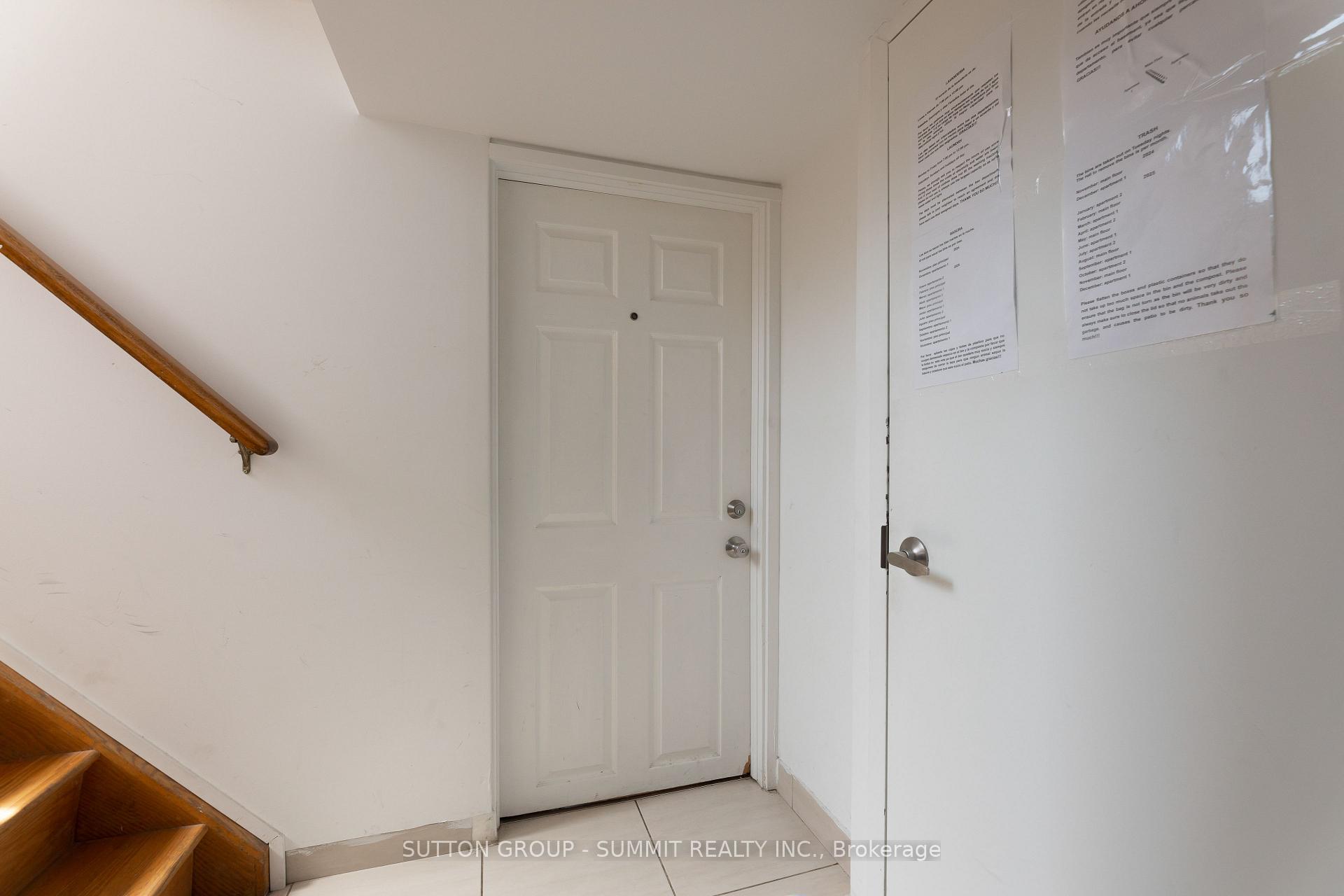 Photo 3 of 29 Yatescastle, North York, Glenfield-Jane Heights — HOMEH