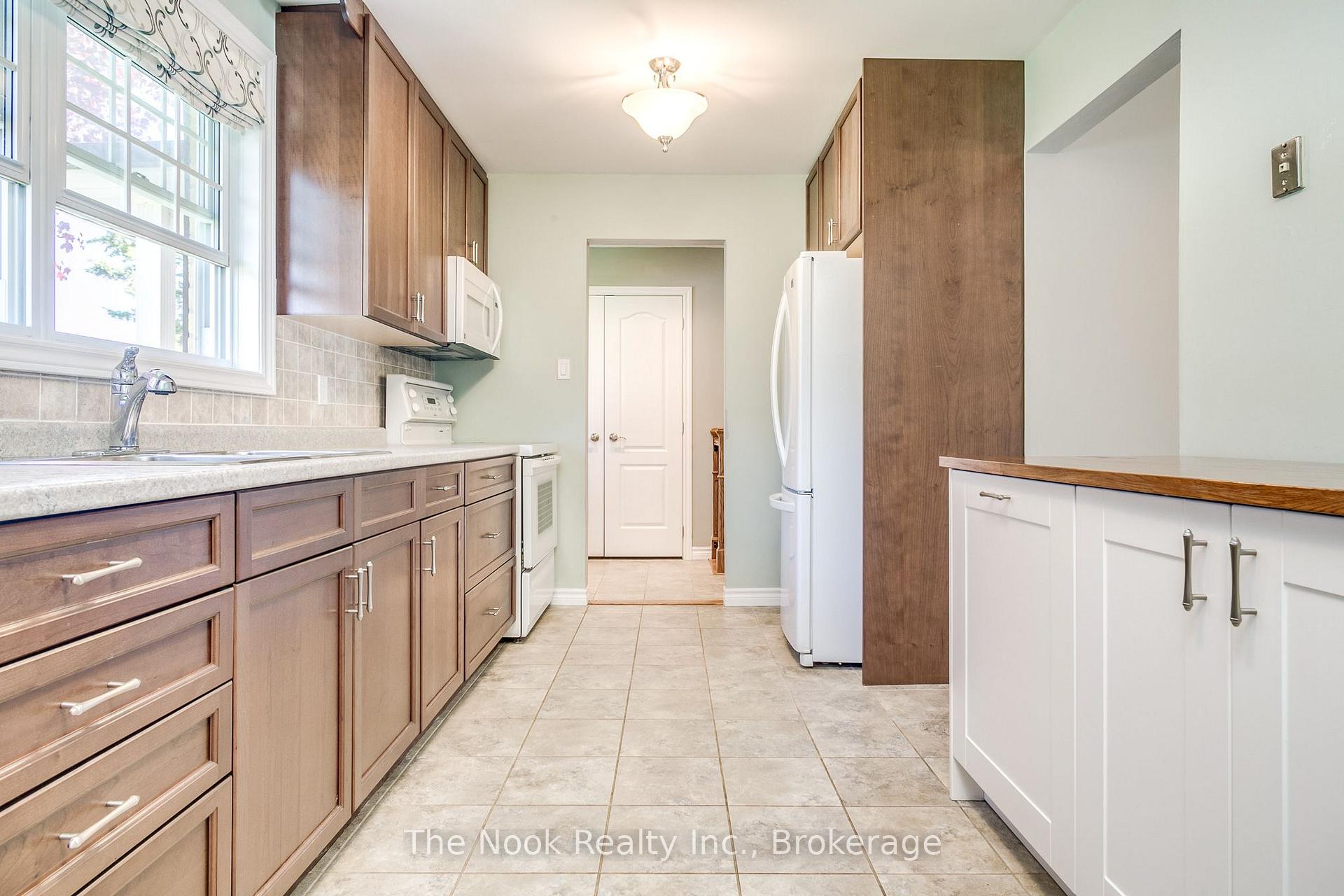 Photo 4 of 95 Peacock Boulevard, Port Hope — HOMEH