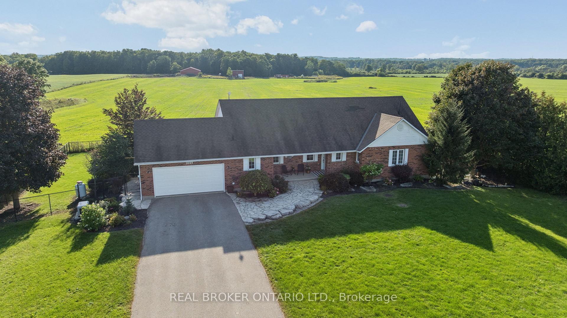 Photo 1 of 1049 Sheffield Road, Hamilton, Rural Flamborough — HOMEH