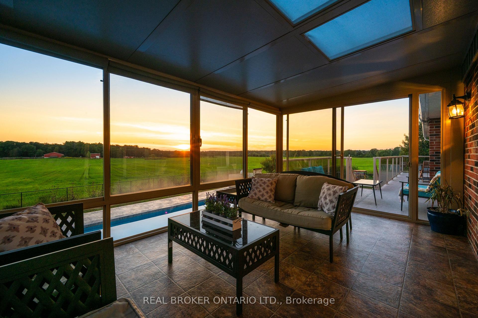 Photo 9 of 1049 Sheffield Road, Hamilton, Rural Flamborough — HOMEH