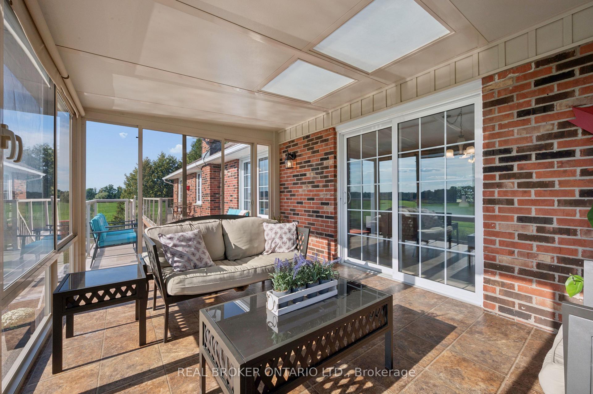 Photo 10 of 1049 Sheffield Road, Hamilton, Rural Flamborough — HOMEH