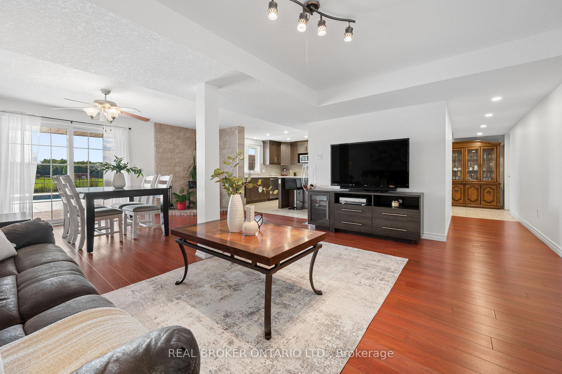 Photo 22 of 1049 Sheffield Road, Hamilton, Rural Flamborough — HOMEH