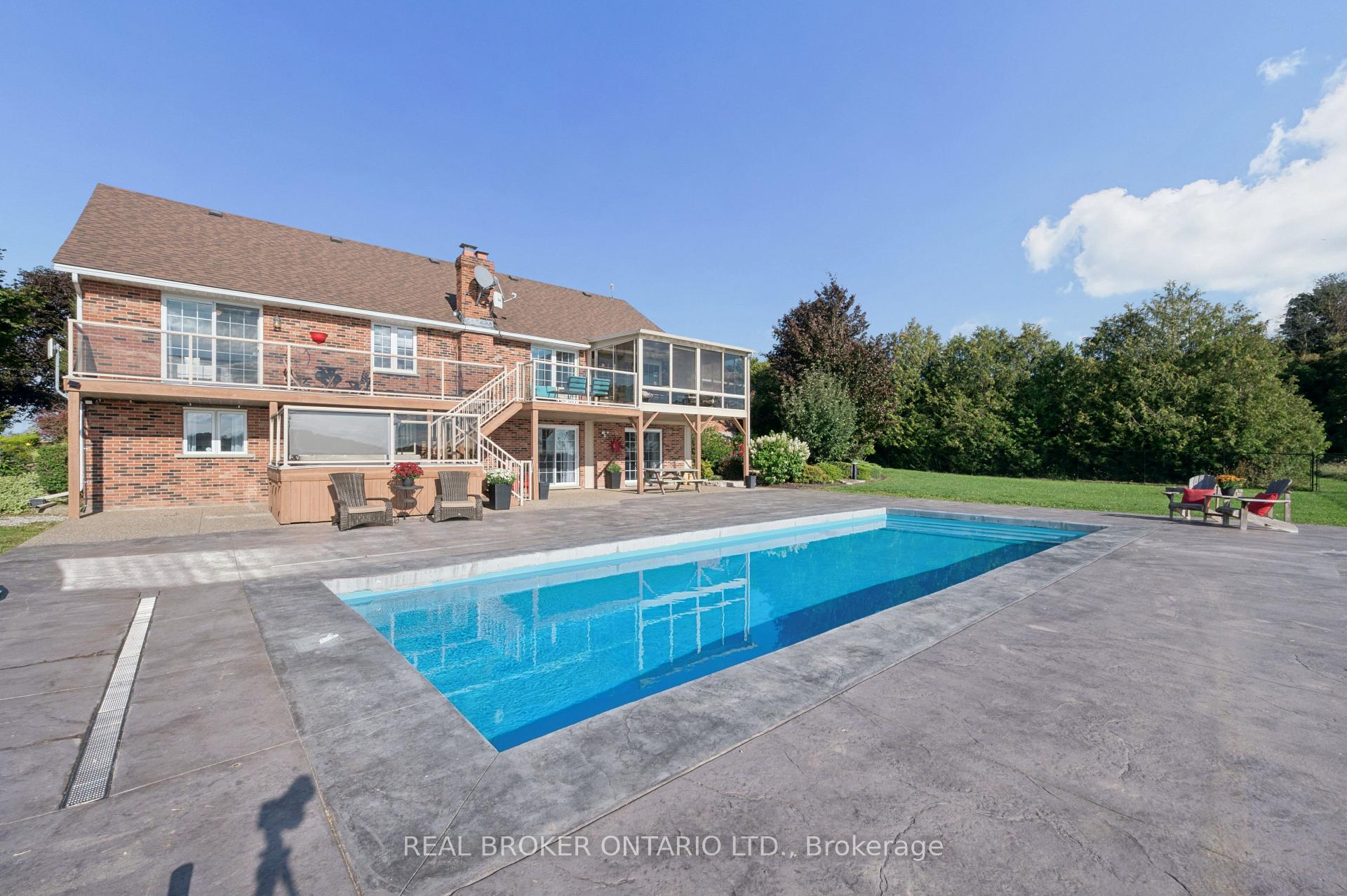 Photo 34 of 1049 Sheffield Road, Hamilton, Rural Flamborough — HOMEH