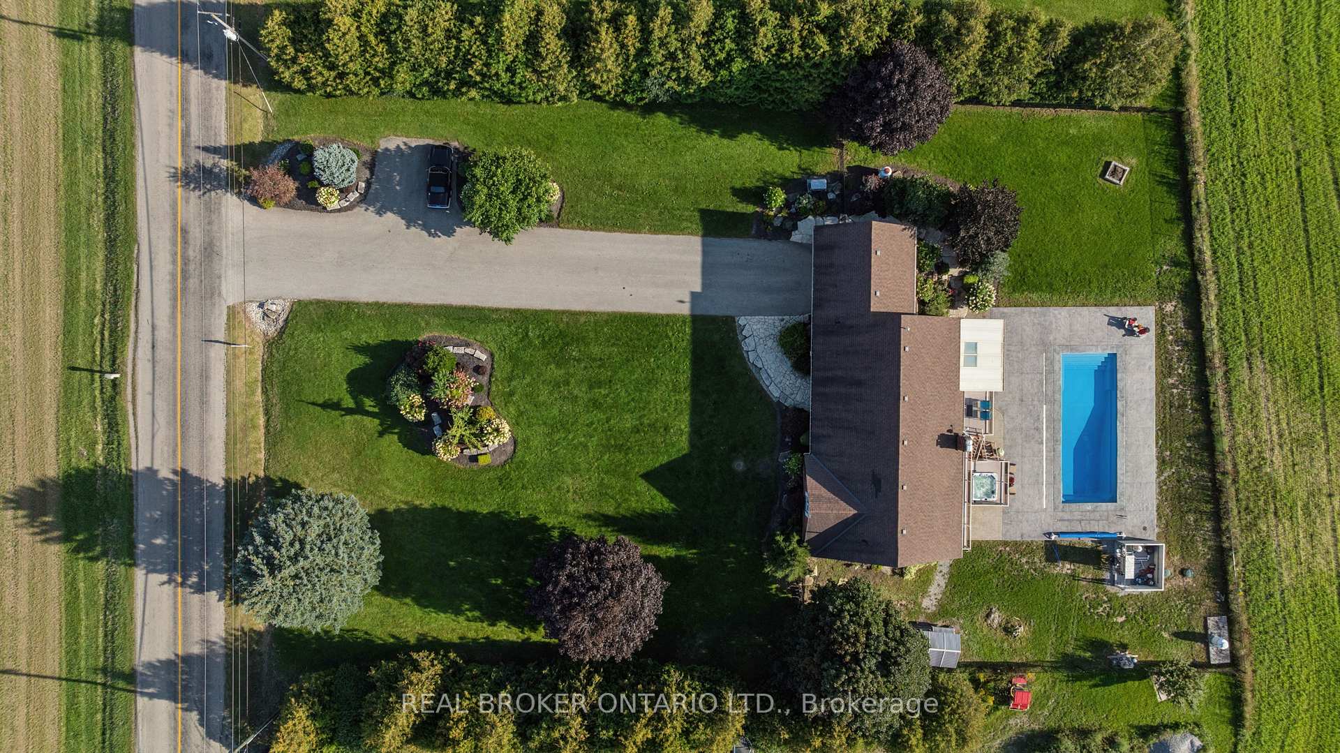 Photo 37 of 1049 Sheffield Road, Hamilton, Rural Flamborough — HOMEH