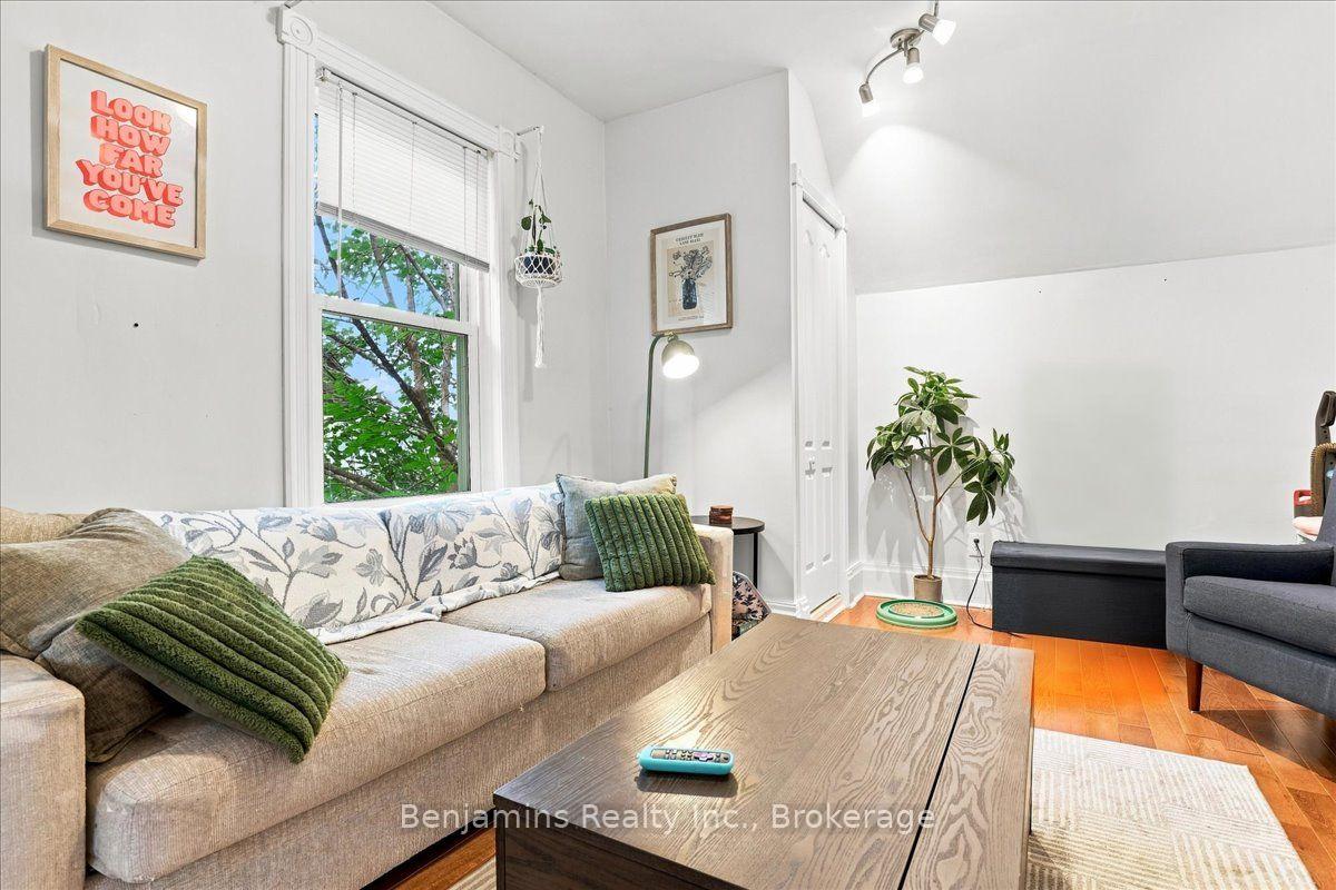 Photo 20 of 406 Duke Street W, Kitchener, Mount Hope Huron Park — HOMEH