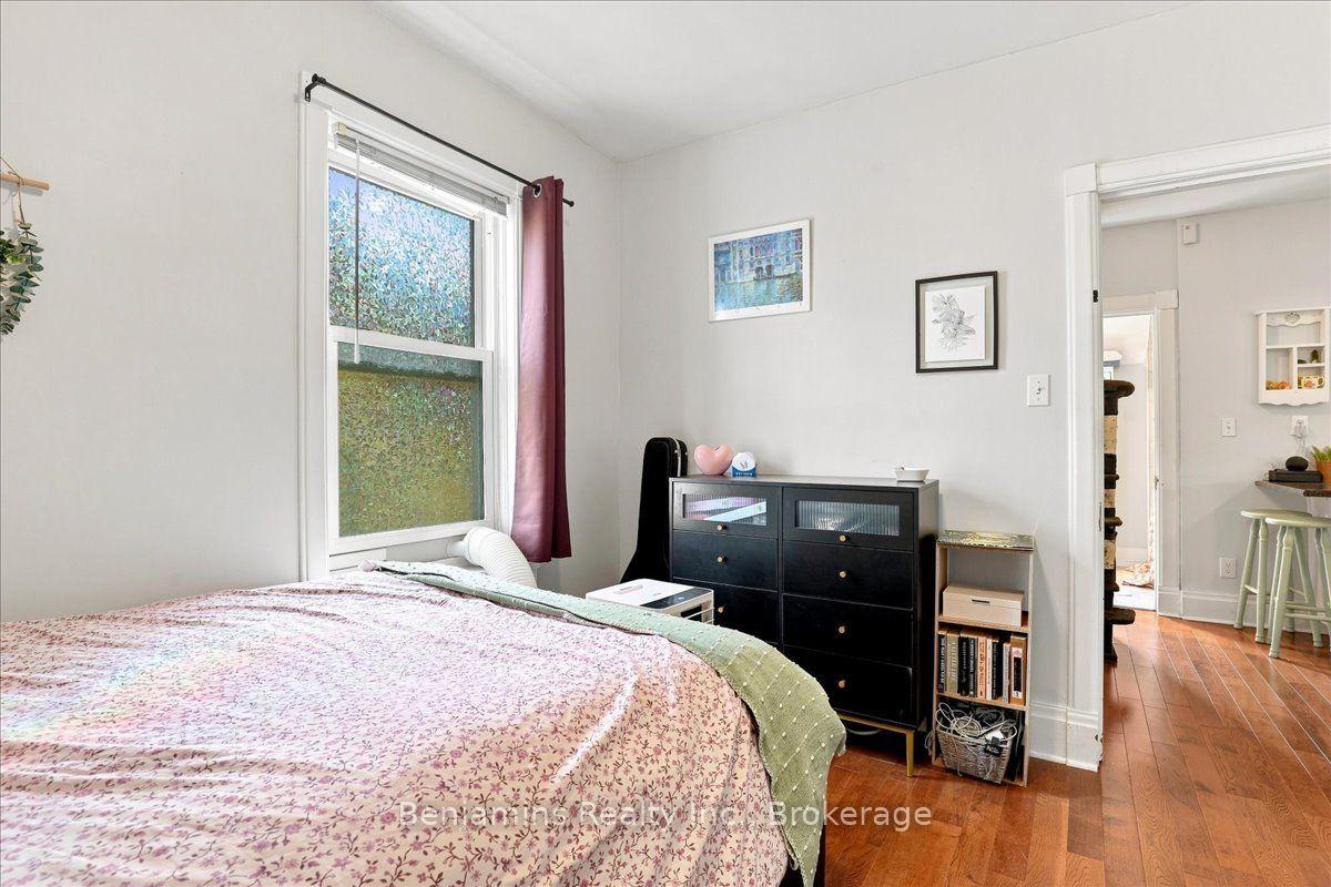 Photo 23 of 406 Duke Street W, Kitchener, Mount Hope Huron Park — HOMEH