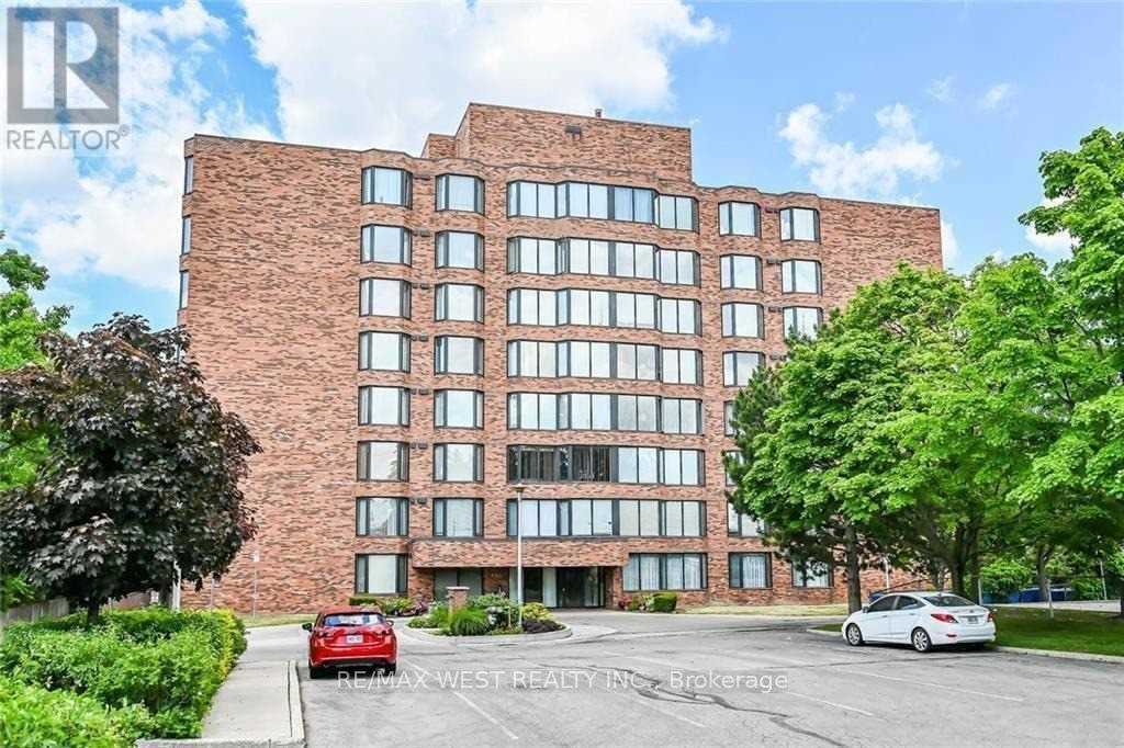 Photo of Unit 406, 200 Limeridge Road W