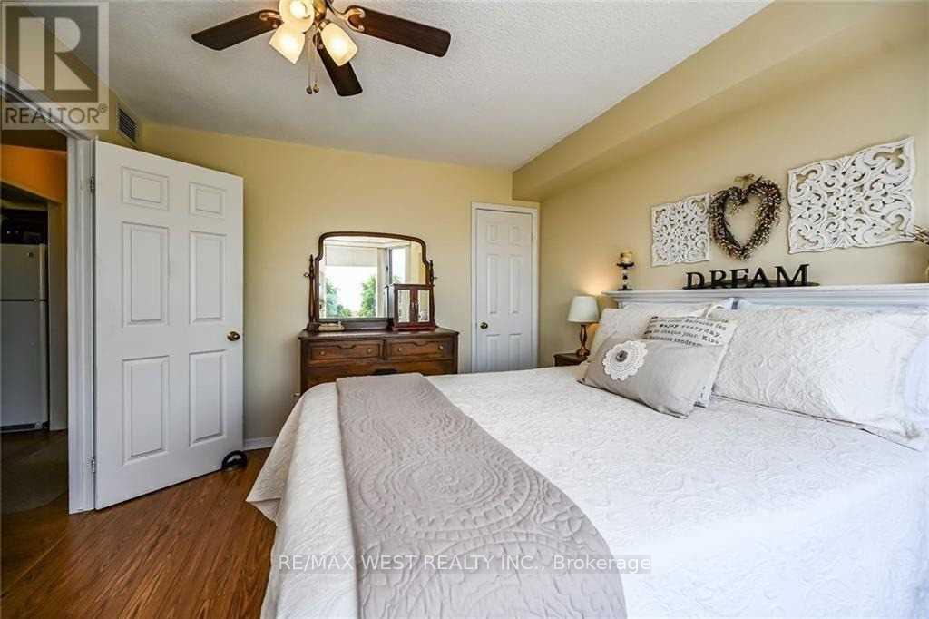 Photo 11 of Unit 406, 200 Limeridge Road W, Hamilton, Rolston — HOMEH