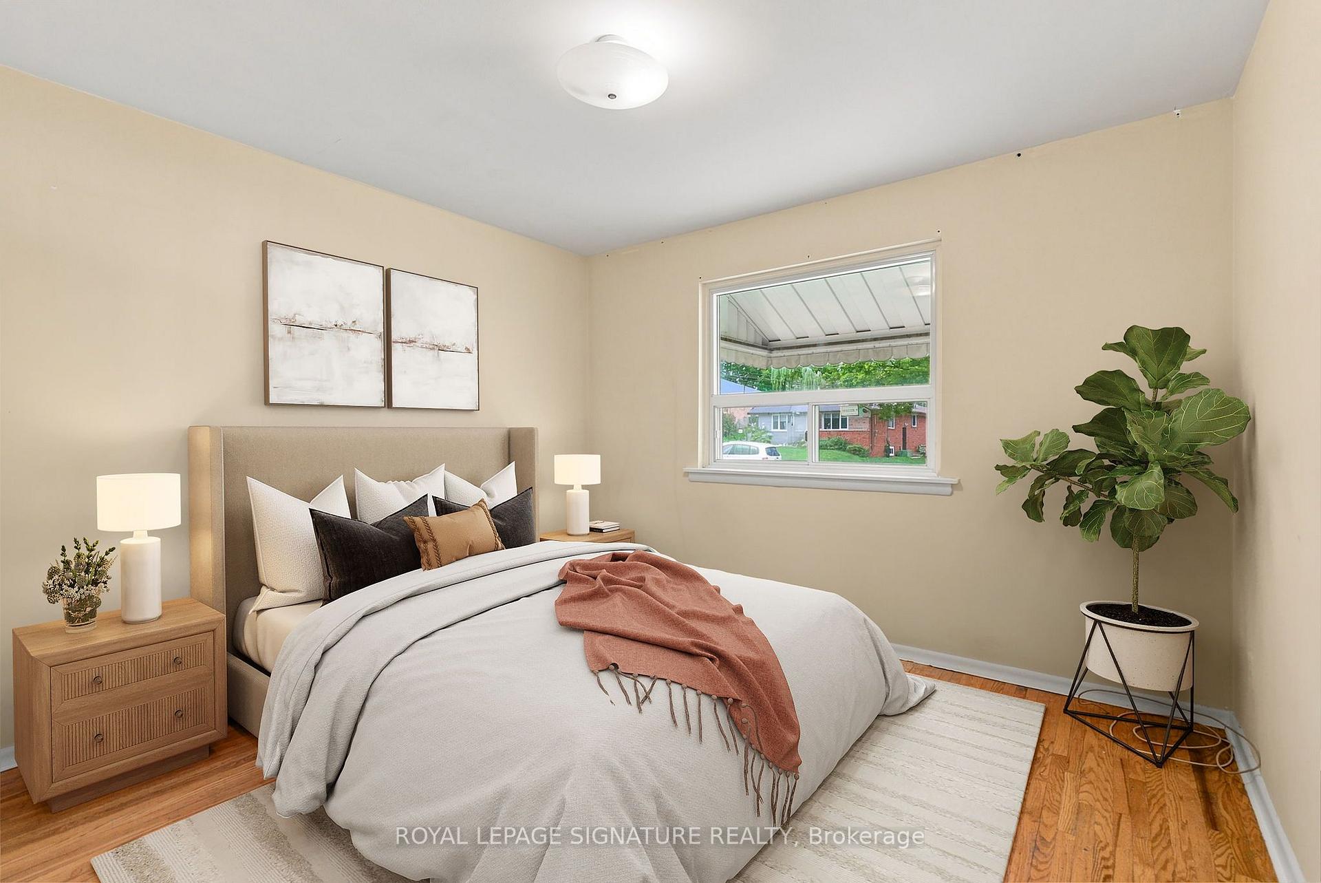 Photo 17 of 1 Dalegrove Crescent, Etobicoke, Eringate-Centennial-West Deane — HOMEH