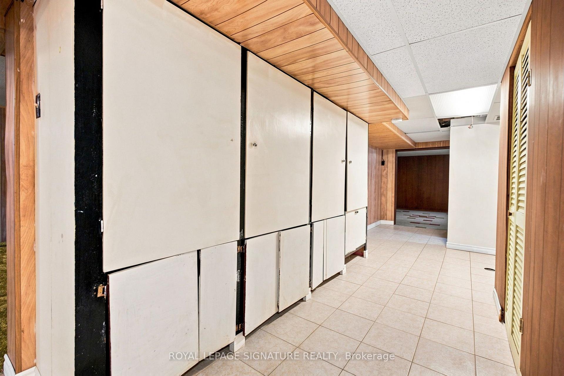 Photo 40 of 1 Dalegrove Crescent, Etobicoke, Eringate-Centennial-West Deane — HOMEH