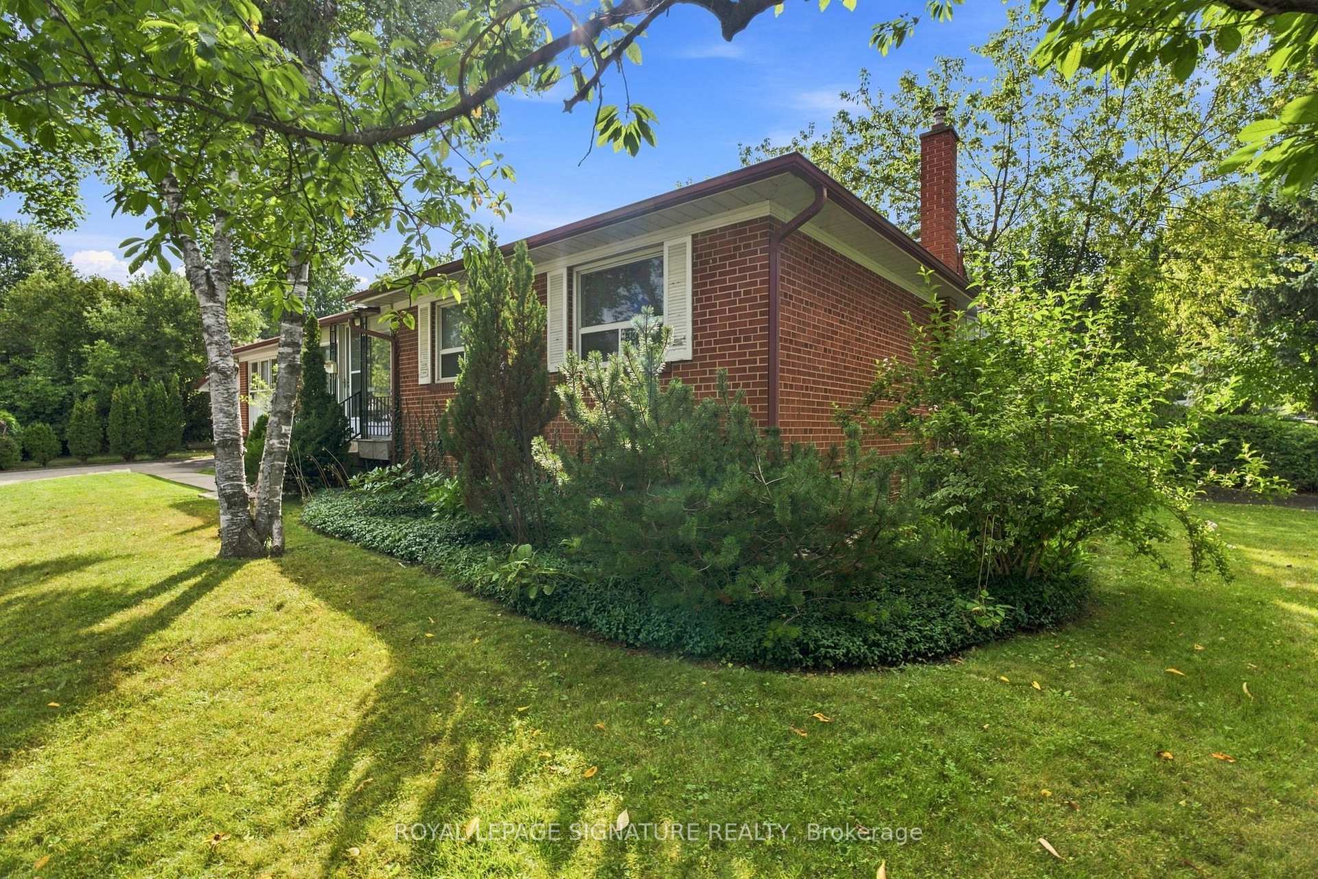 Photo 47 of 1 Dalegrove Crescent, Etobicoke, Eringate-Centennial-West Deane — HOMEH