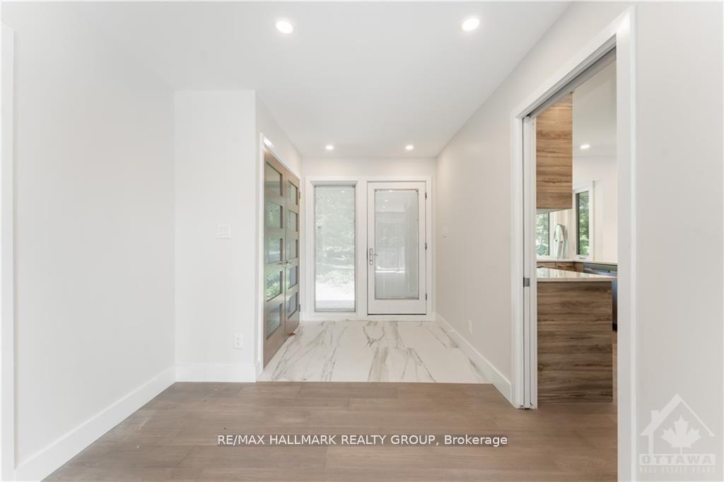 Photo 5 of 41 Cedar Road, Ottawa, Rothwell Heights — HOMEH