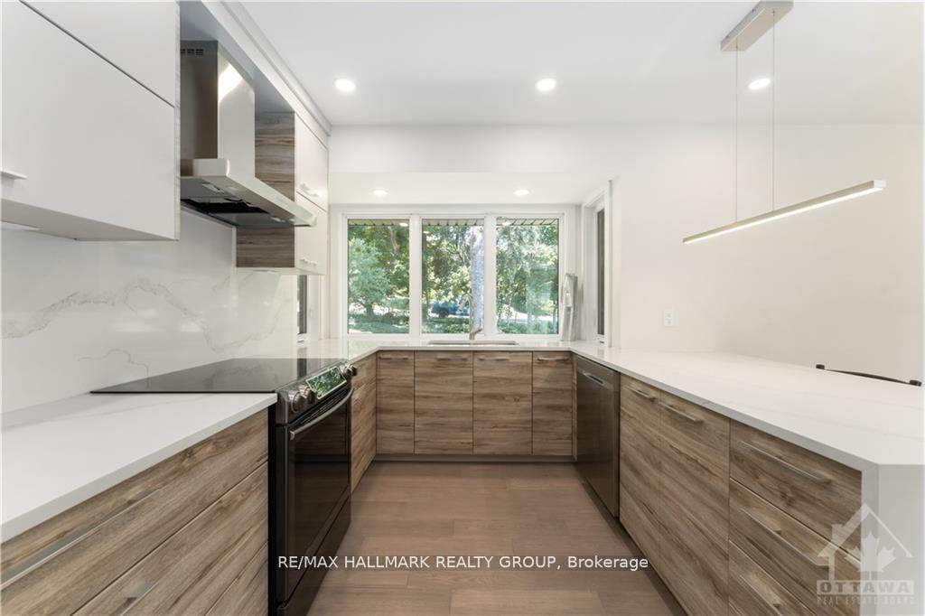 Photo 12 of 41 Cedar Road, Ottawa, Rothwell Heights — HOMEH