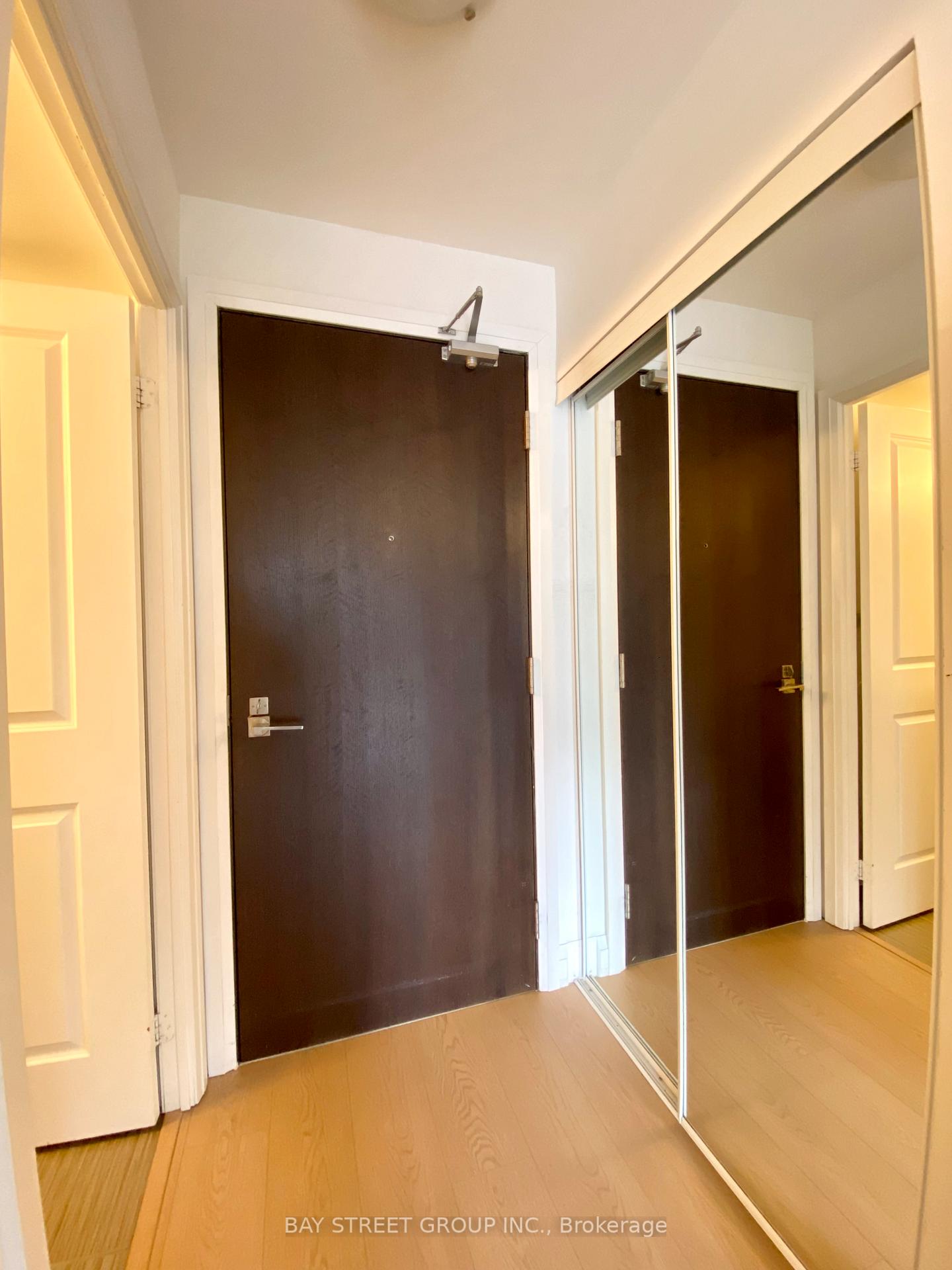 Photo 3 of Unit 925, 370 Highway 7 E, Richmond Hill, Doncrest — HOMEH