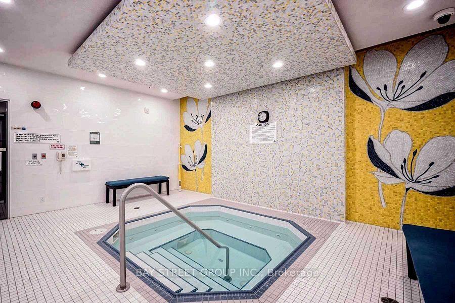 Photo 24 of Unit 925, 370 Highway 7 E, Richmond Hill, Doncrest — HOMEH