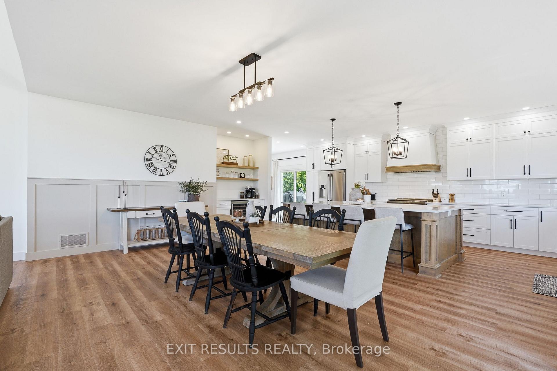 Photo 10 of 2083 Groves Road, Russell, Russell Twp — HOMEH