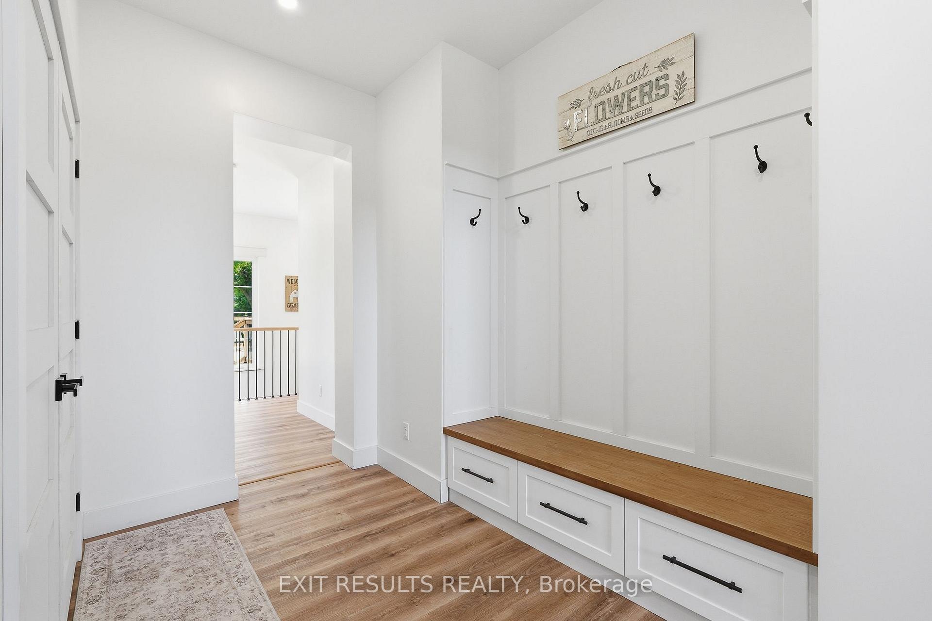 Photo 17 of 2083 Groves Road, Russell, Russell Twp — HOMEH