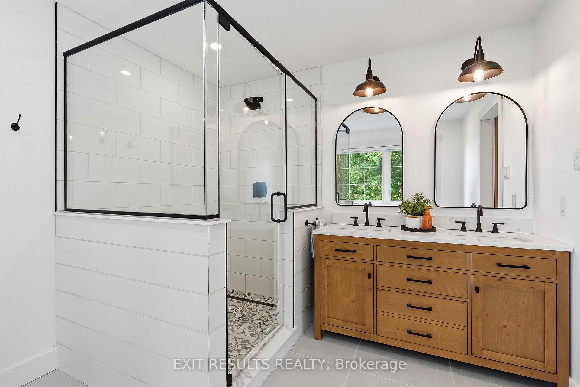 Photo 28 of 2083 Groves Road, Russell, Russell Twp — HOMEH