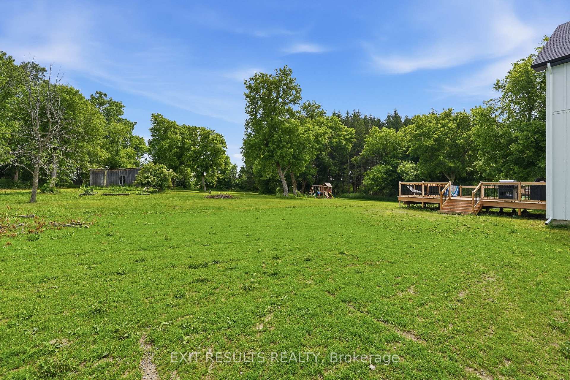 Photo 30 of 2083 Groves Road, Russell, Russell Twp — HOMEH