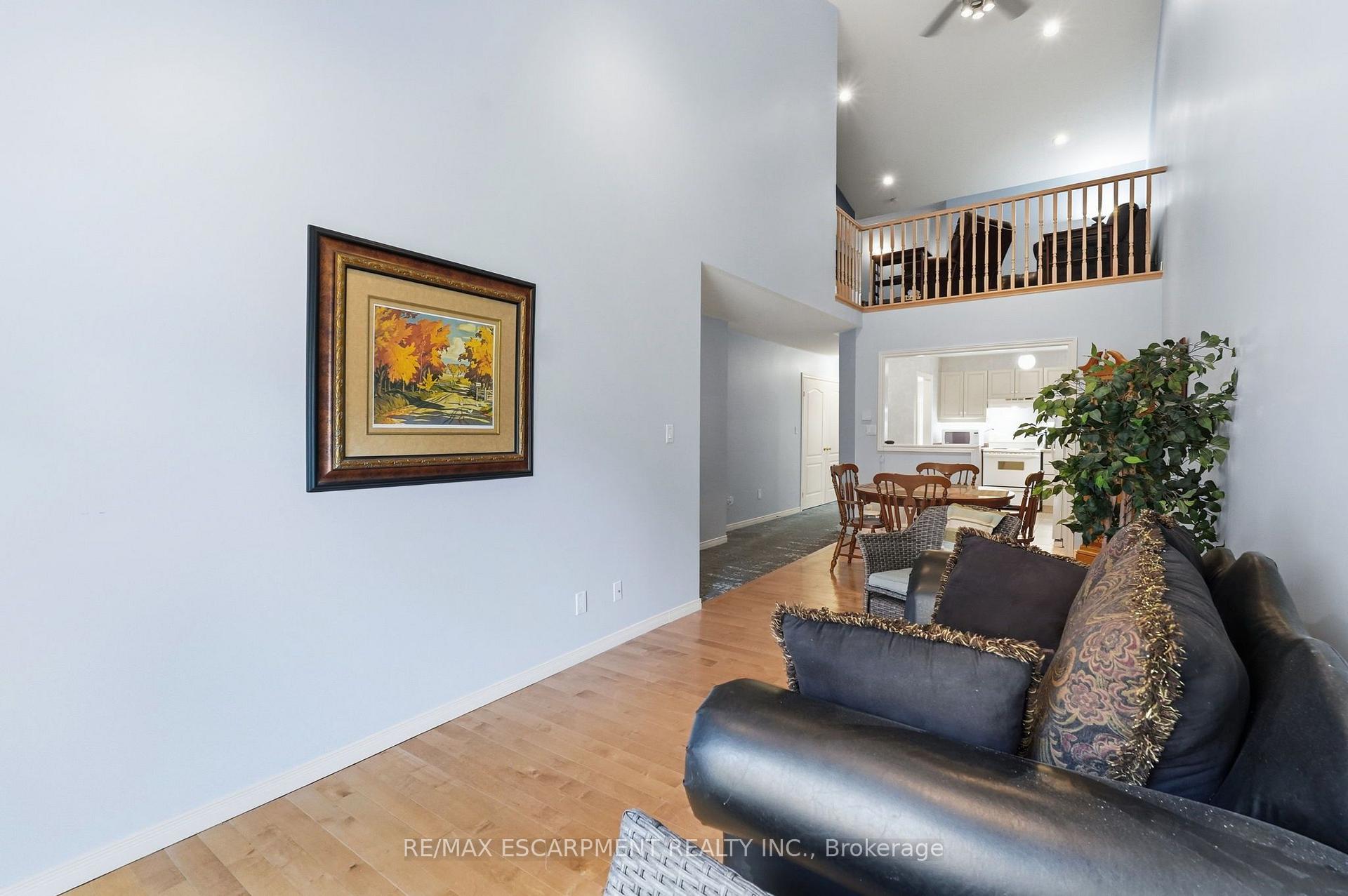 Photo 14 of Unit 2, 222 Fellowes Crescent, Hamilton, Waterdown — HOMEH
