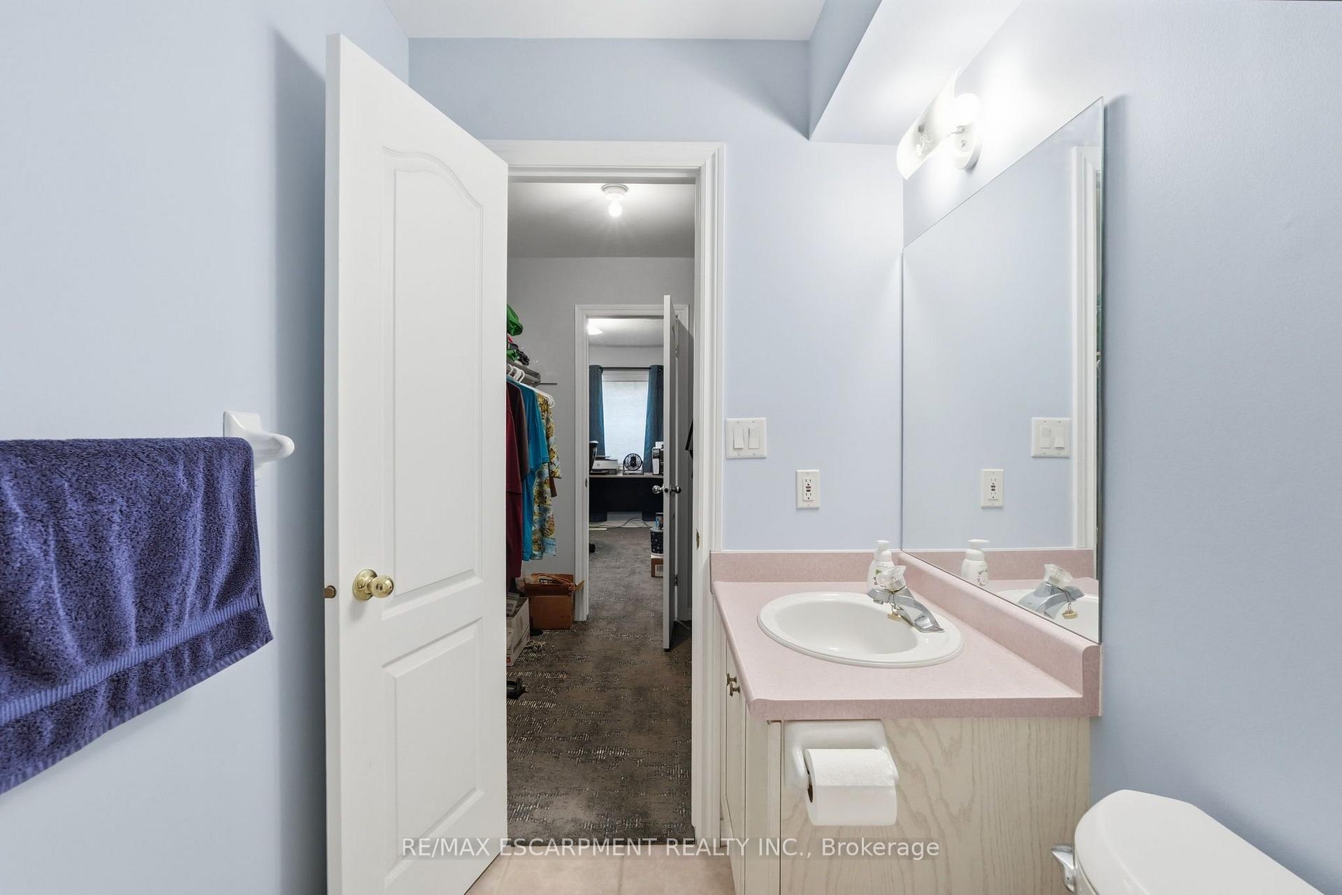 Photo 20 of Unit 2, 222 Fellowes Crescent, Hamilton, Waterdown — HOMEH
