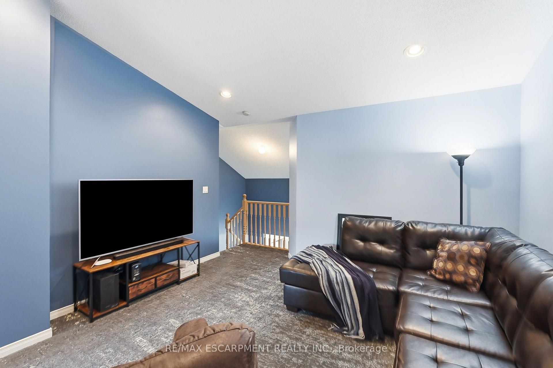 Photo 21 of Unit 2, 222 Fellowes Crescent, Hamilton, Waterdown — HOMEH