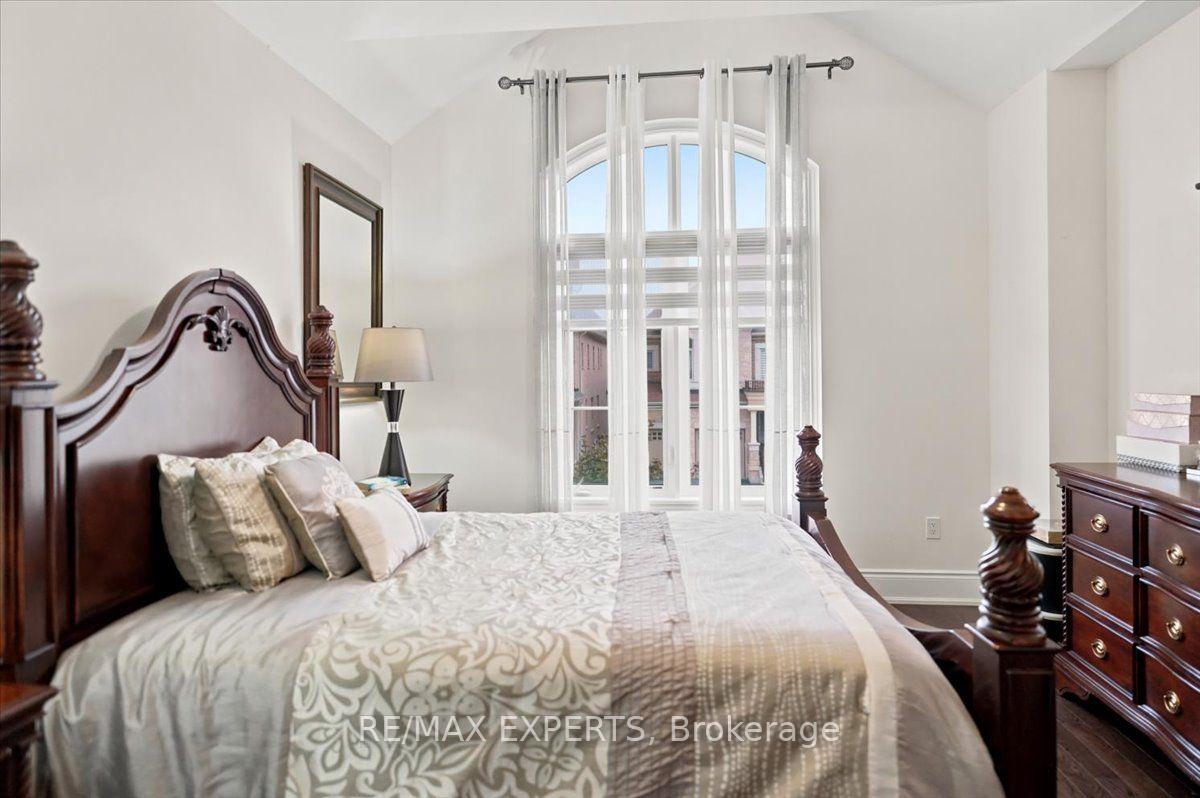 Photo 20 of 30 Midmorning Road, Brampton, Northwest Brampton — HOMEH