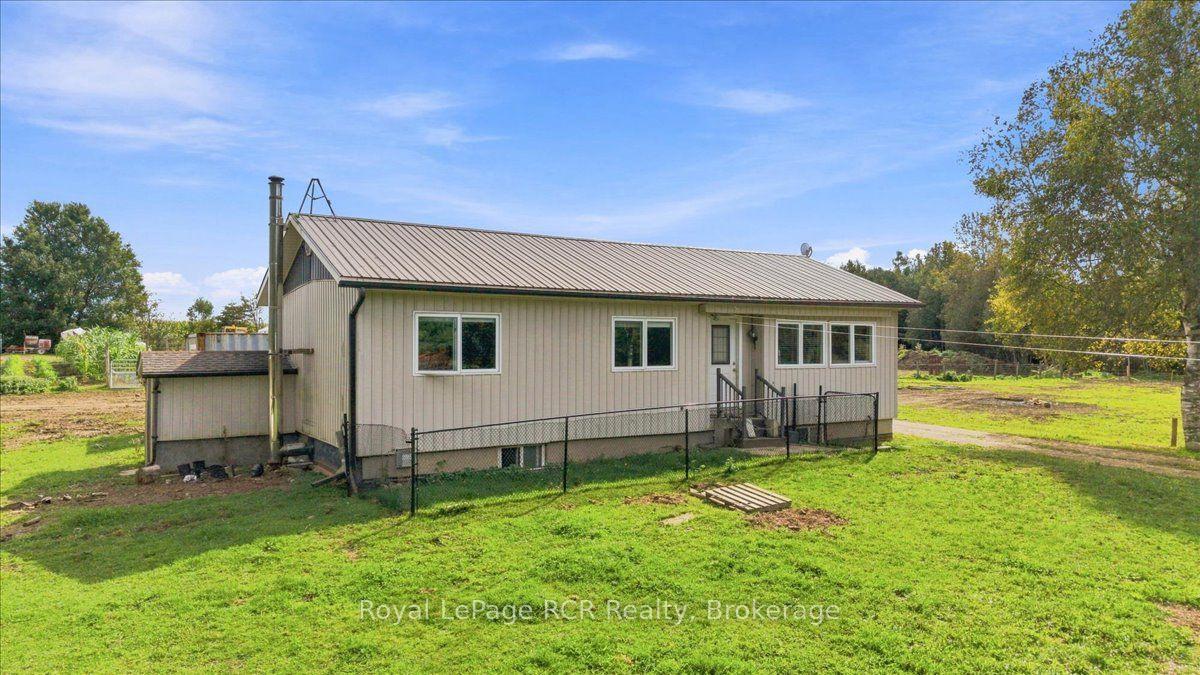 Photo 2 of 151601 Southgate Sideroad 15, Southgate — HOMEH