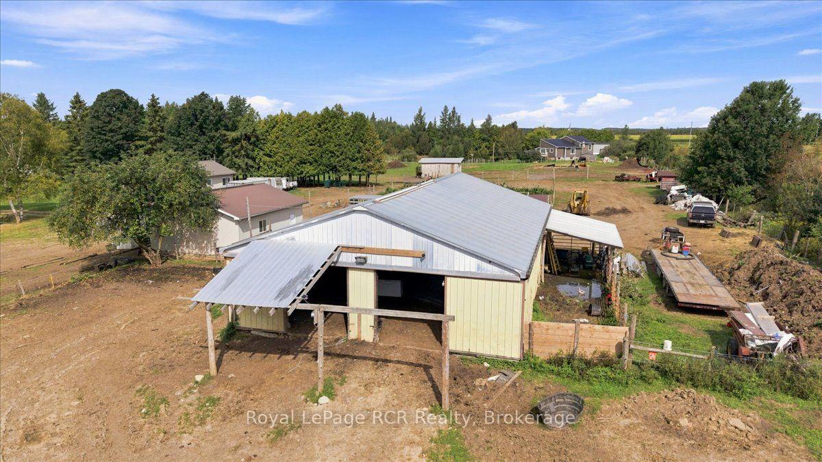 Photo 42 of 151601 Southgate Sideroad 15, Southgate — HOMEH