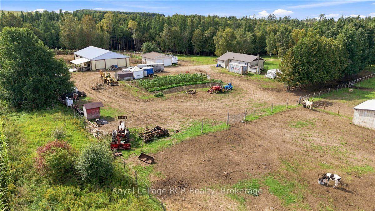 Photo 44 of 151601 Southgate Sideroad 15, Southgate — HOMEH