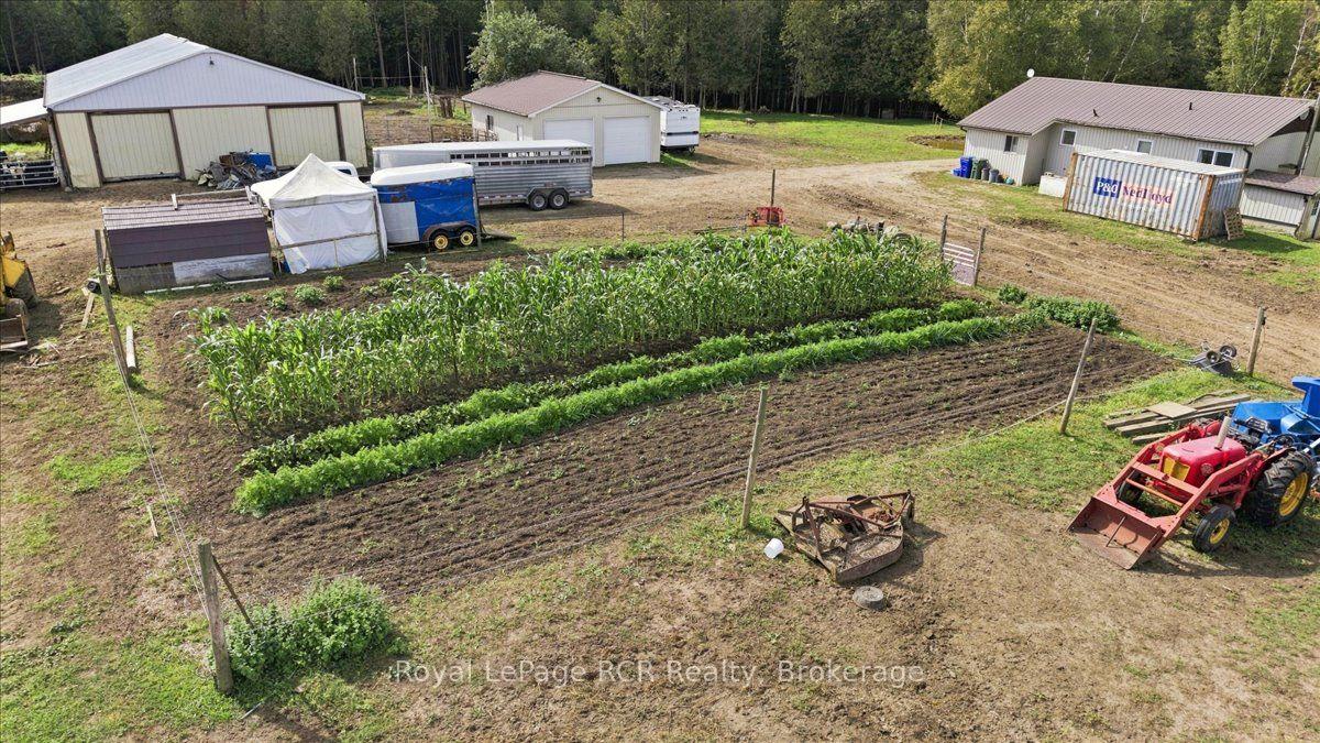 Photo 45 of 151601 Southgate Sideroad 15, Southgate — HOMEH