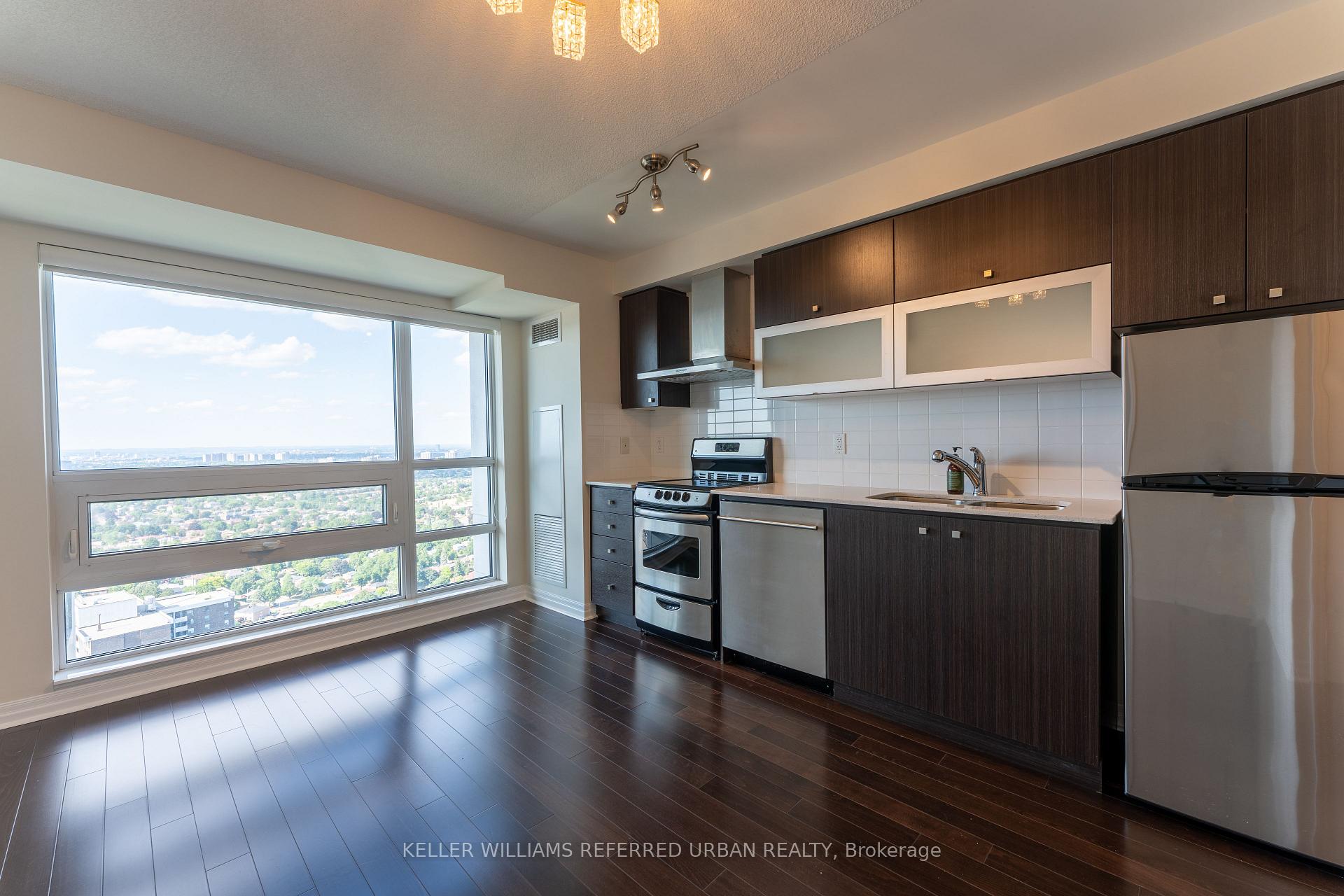 Photo 2 of Unit 3807, 2015 Sheppard Avenue E, North York, Henry Farm — HOMEH