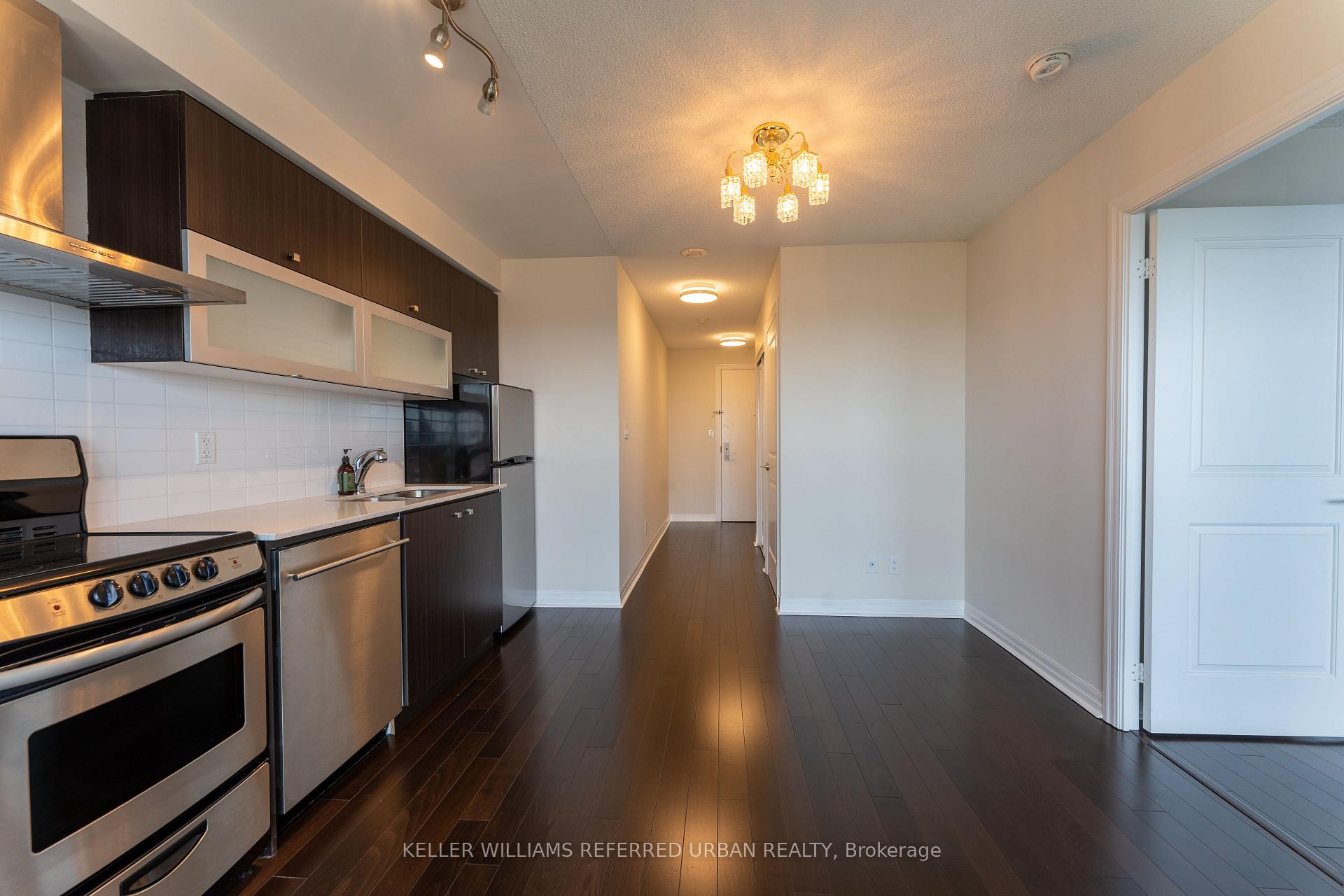 Photo 3 of Unit 3807, 2015 Sheppard Avenue E, North York, Henry Farm — HOMEH
