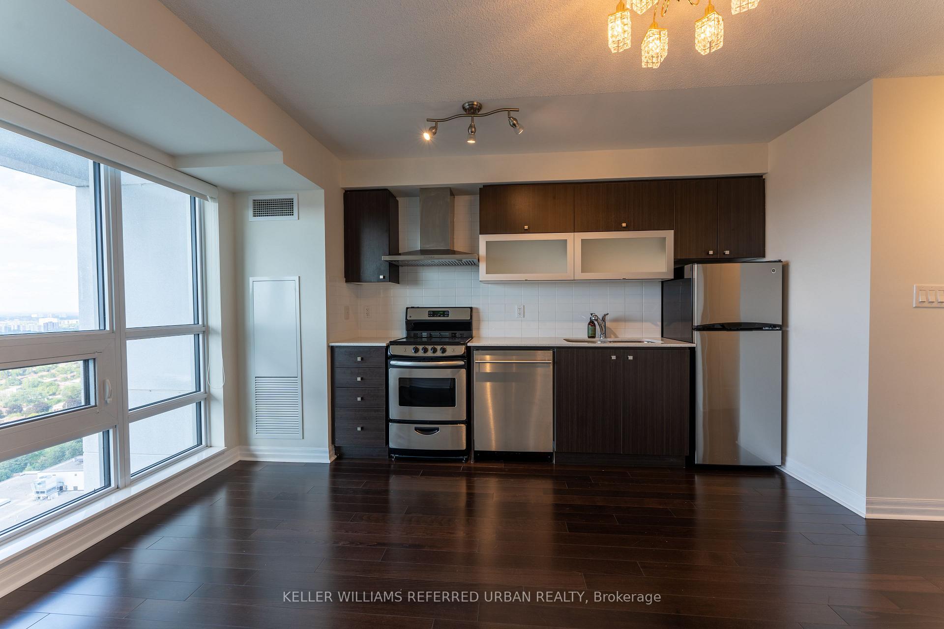 Photo 4 of Unit 3807, 2015 Sheppard Avenue E, North York, Henry Farm — HOMEH