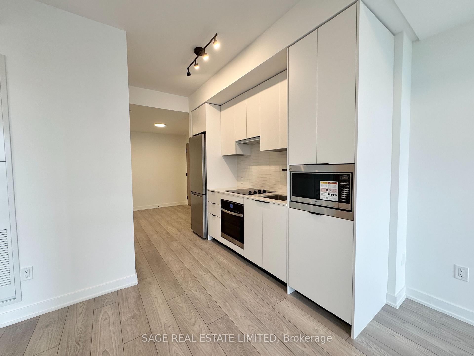 Photo 6 of Unit 433, 1007 The Queensway, Etobicoke, Islington-City Centre West — HOMEH