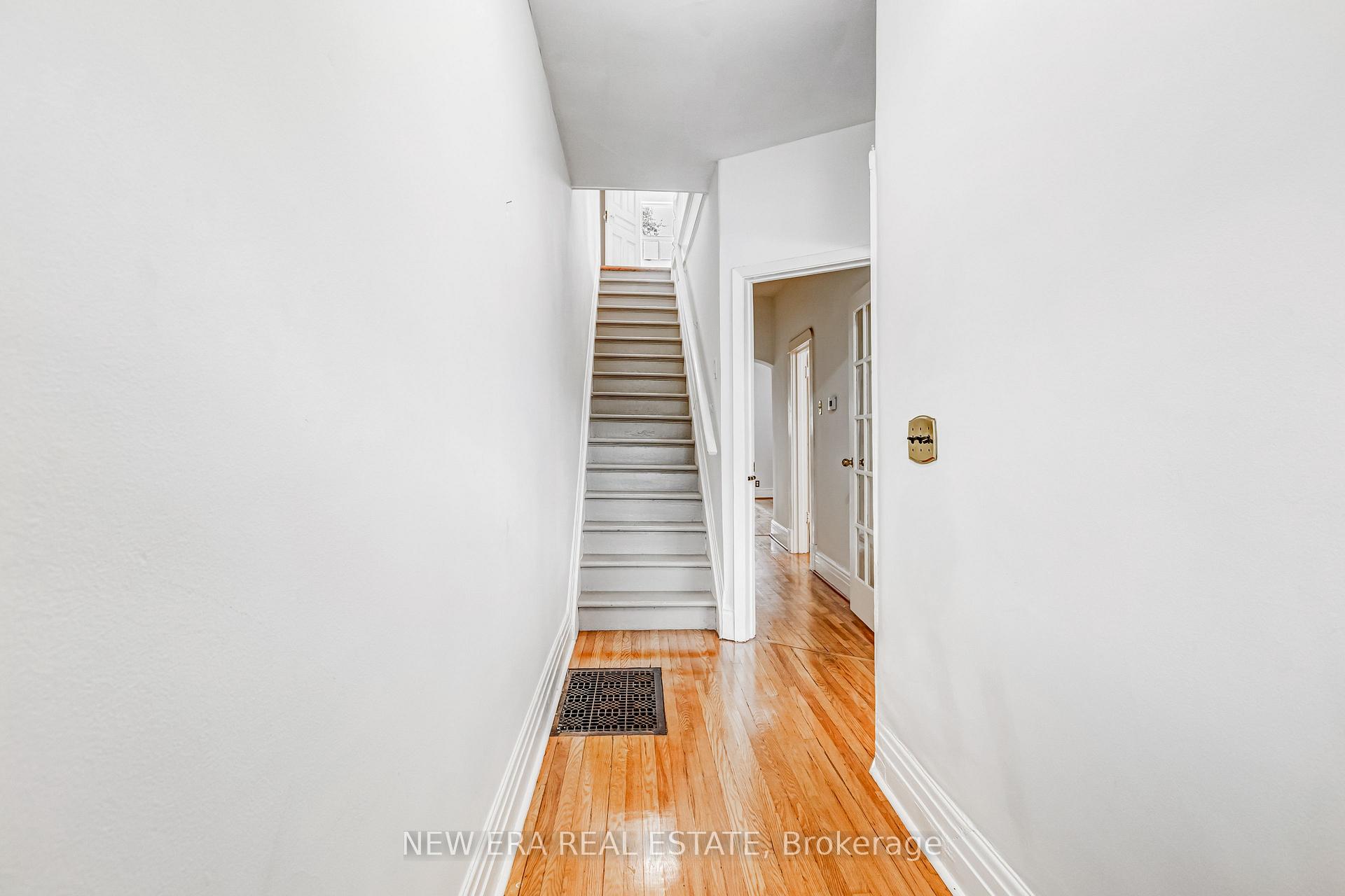 Photo 11 of 393 Ossington Avenue, Toronto, Trinity-Bellwoods — HOMEH