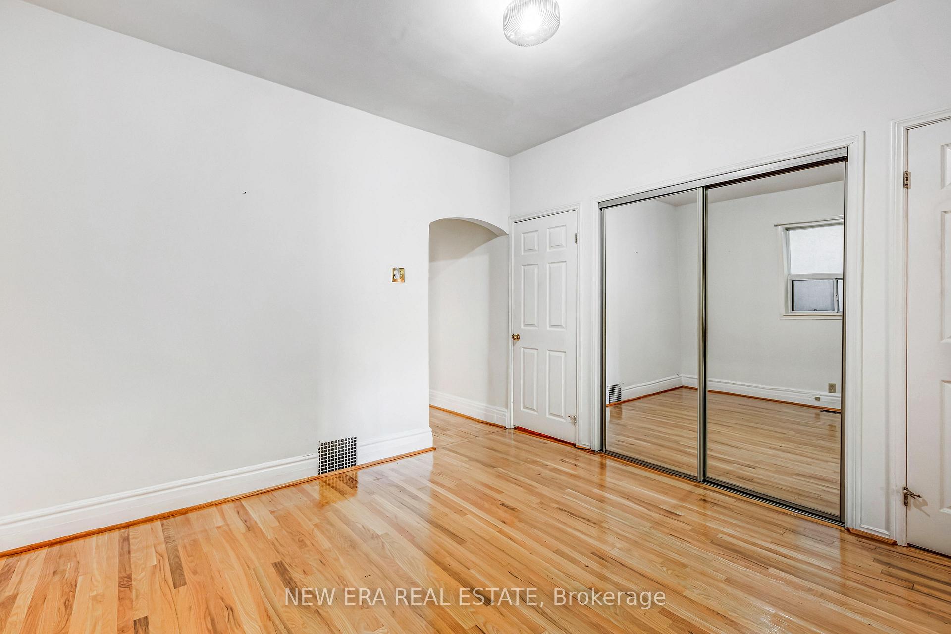 Photo 23 of 393 Ossington Avenue, Toronto, Trinity-Bellwoods — HOMEH