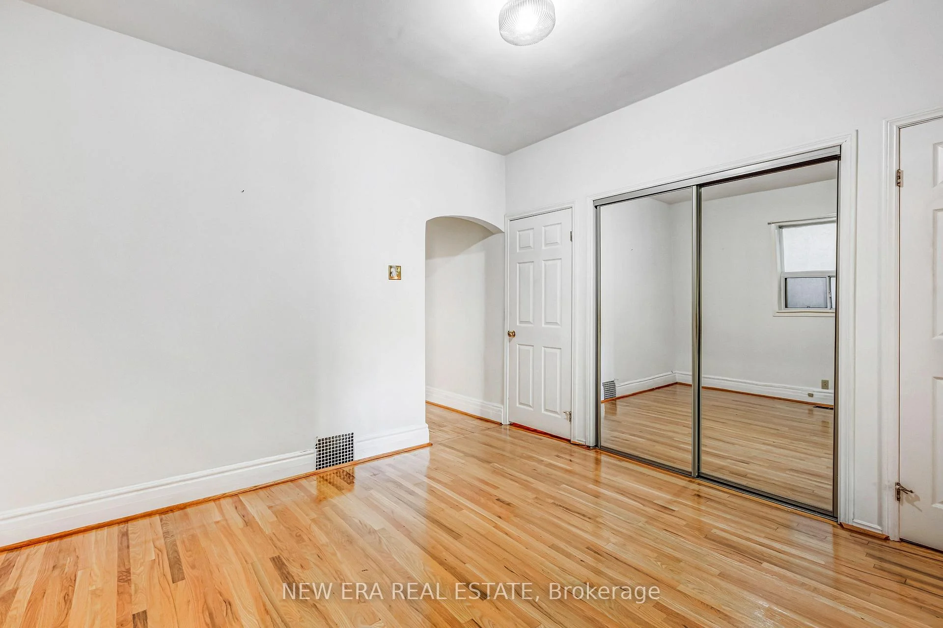 Photo 22 of 393 Ossington Avenue, Toronto, Trinity-Bellwoods — HOMEH