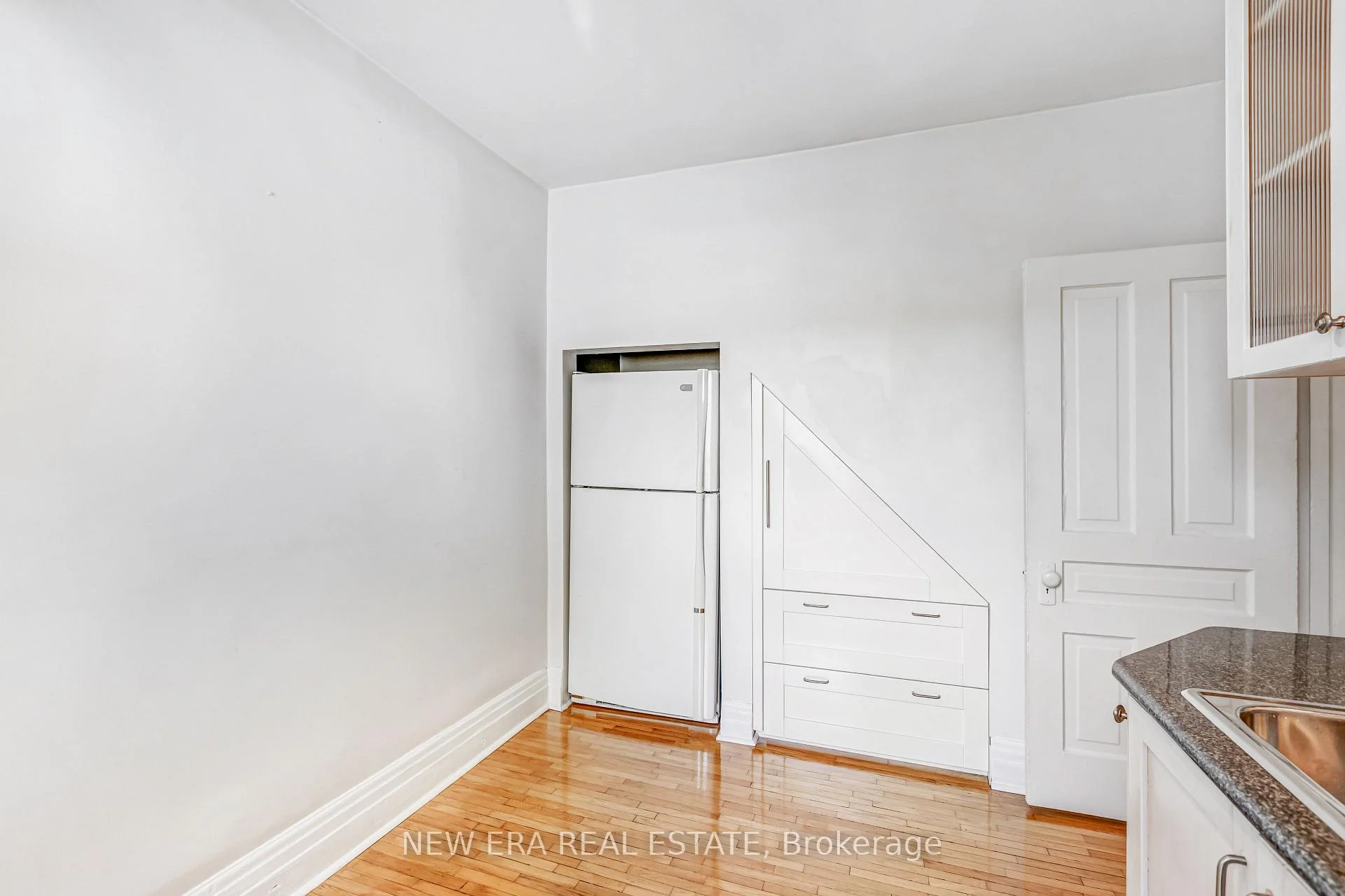 Photo 42 of 393 Ossington Avenue, Toronto, Trinity-Bellwoods — HOMEH