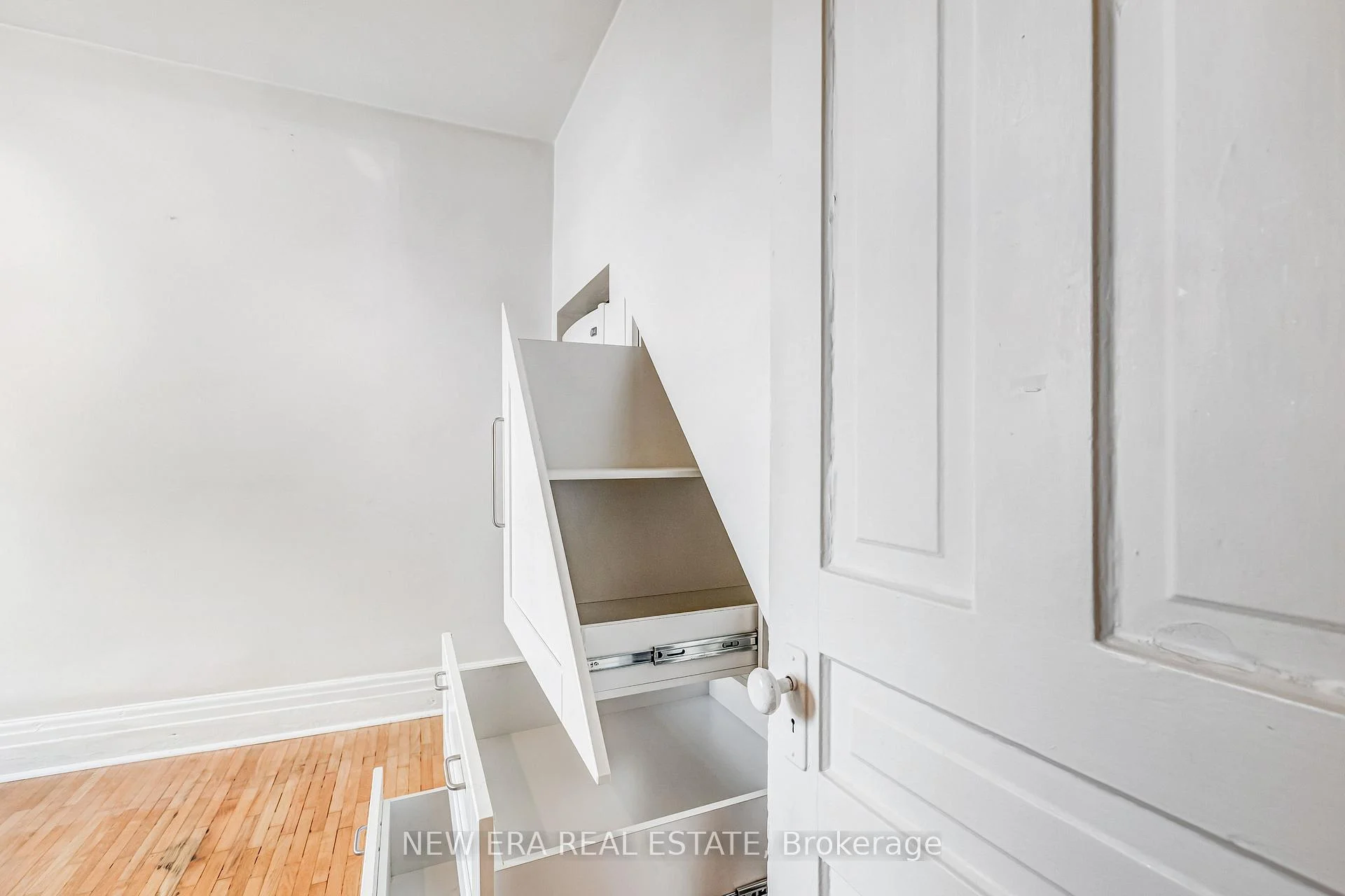 Photo 44 of 393 Ossington Avenue, Toronto, Trinity-Bellwoods — HOMEH