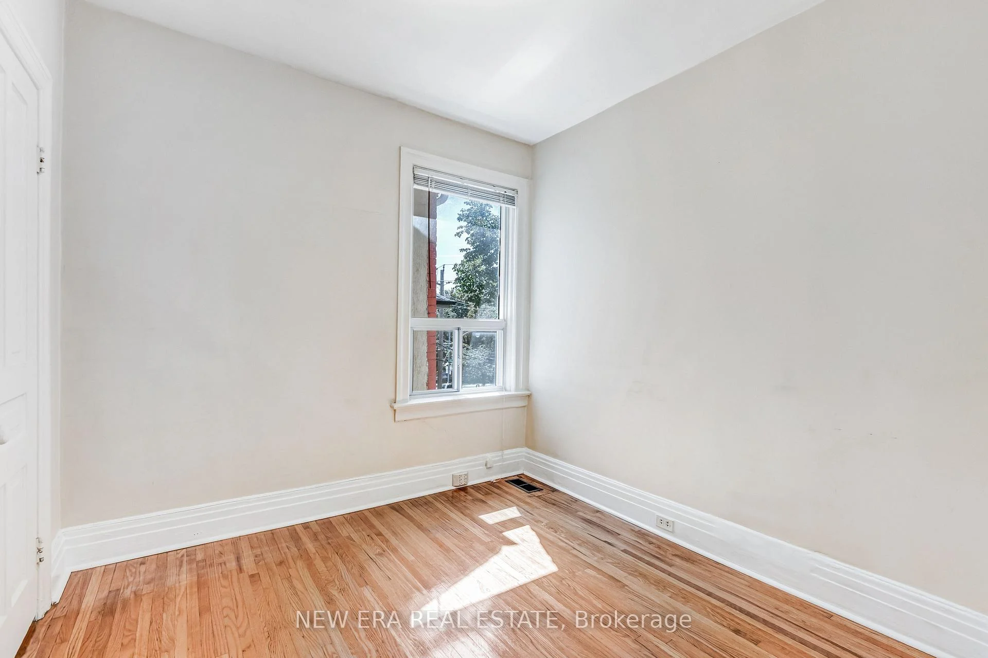 Photo 48 of 393 Ossington Avenue, Toronto, Trinity-Bellwoods — HOMEH