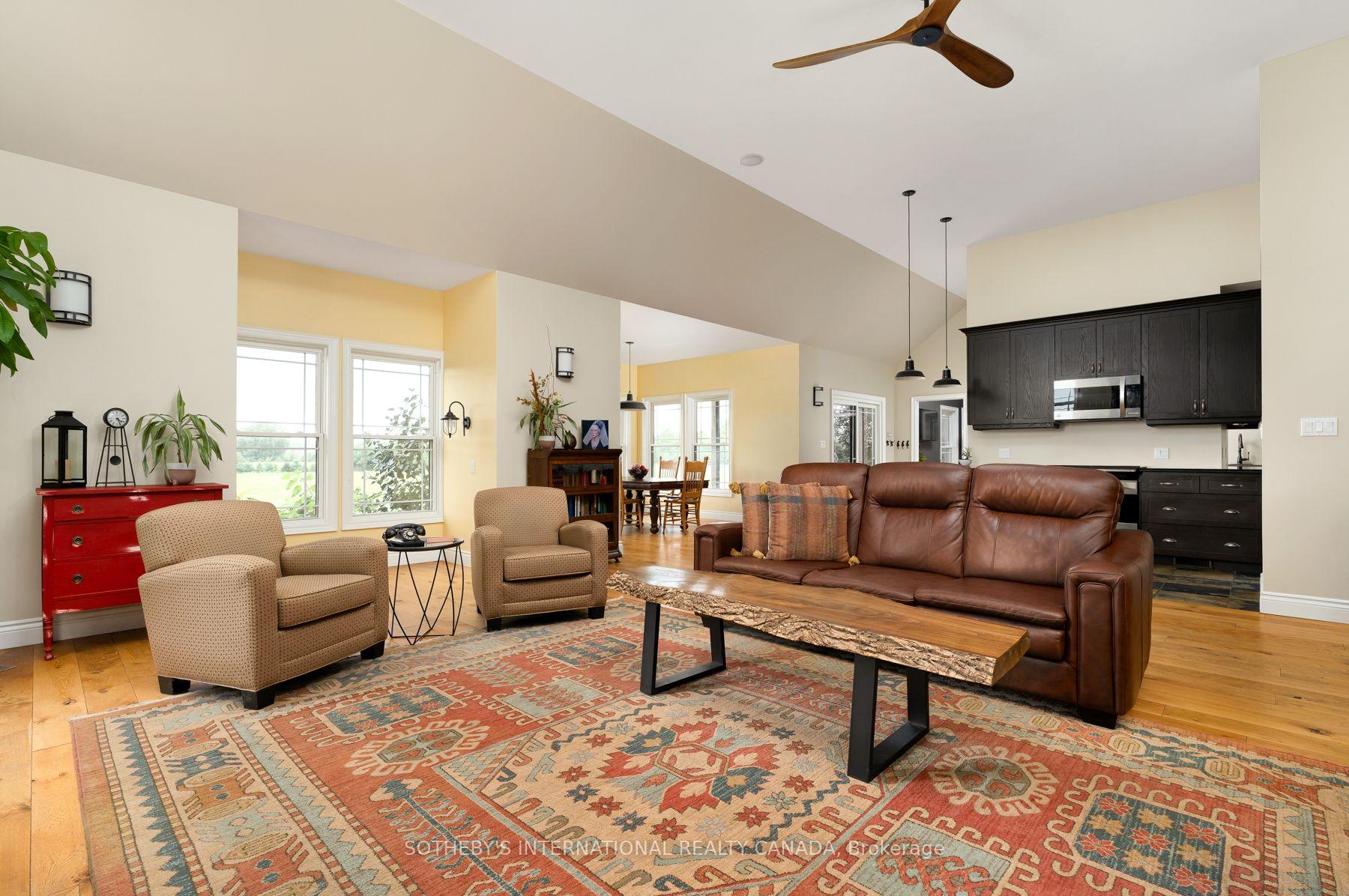Photo 14 of 151 Concession 7 Road E, Hamilton, Rural Flamborough — HOMEH