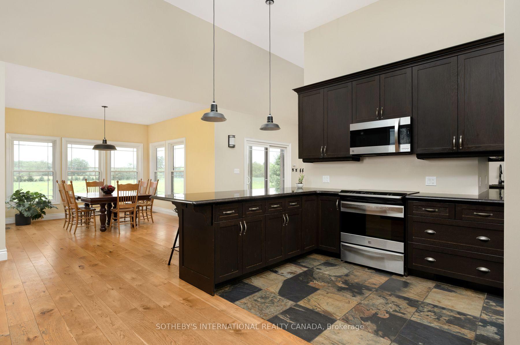 Photo 19 of 151 Concession 7 Road E, Hamilton, Rural Flamborough — HOMEH